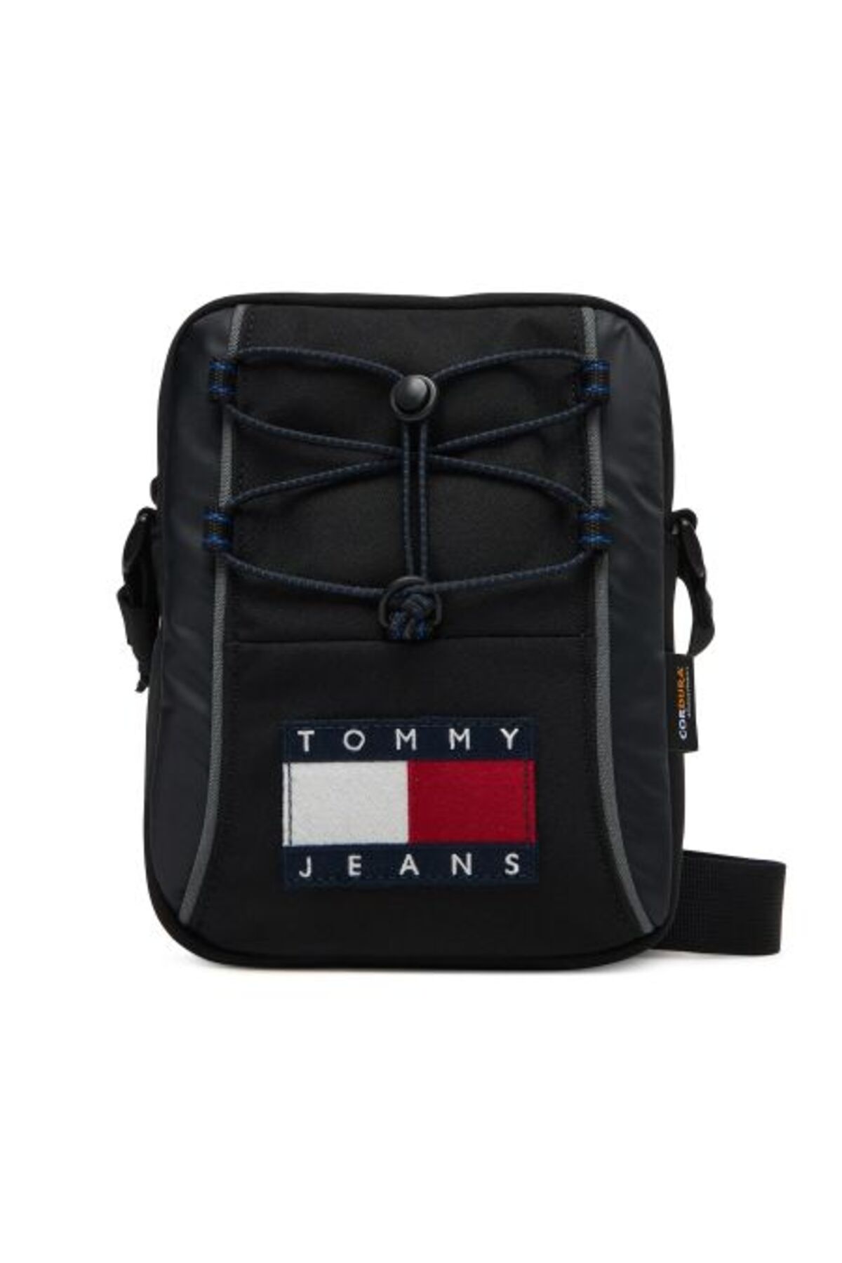 تامی هیلفیگر خبرنگار آرشیو TJM