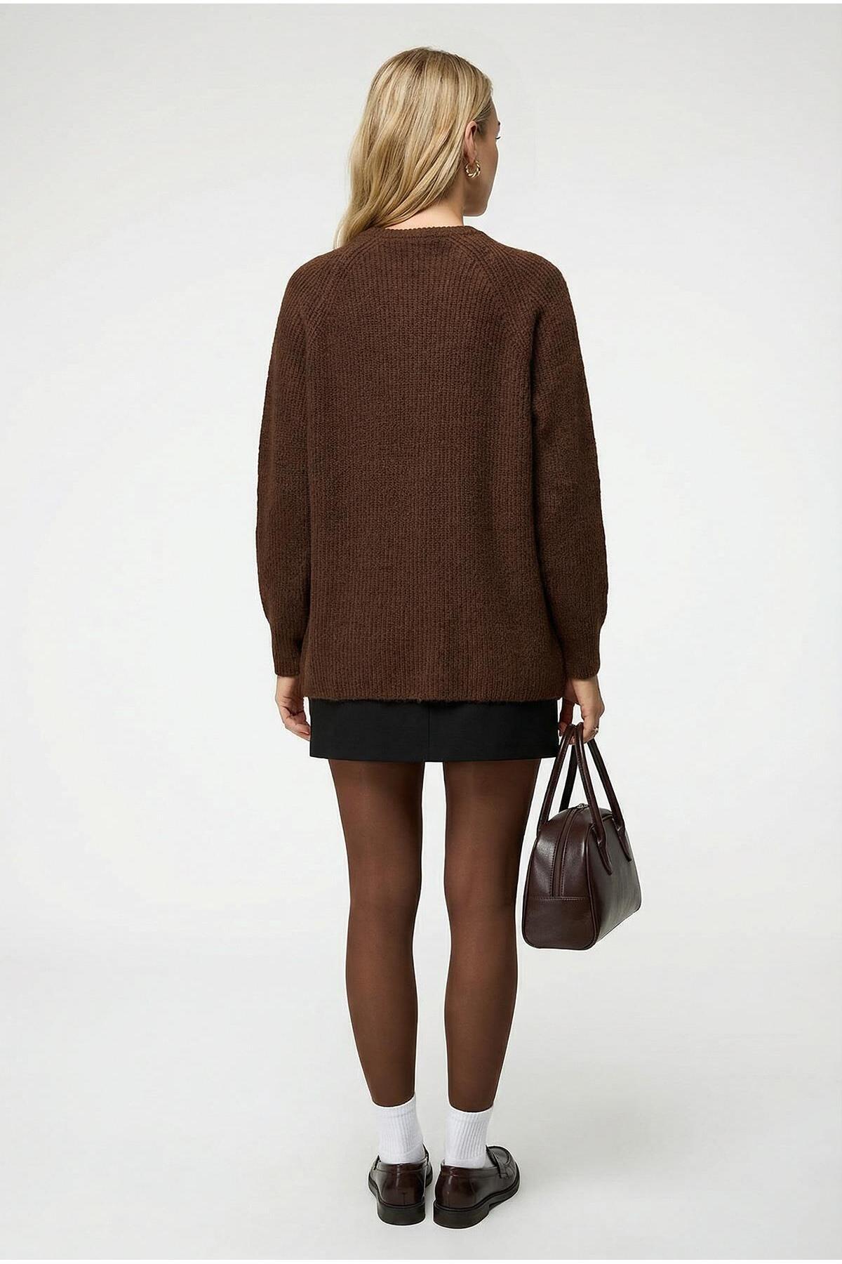 Trendiz  Kadın Yün Karışımlı Düğmeli Triko Hırka Kahverengi - Görsel 2