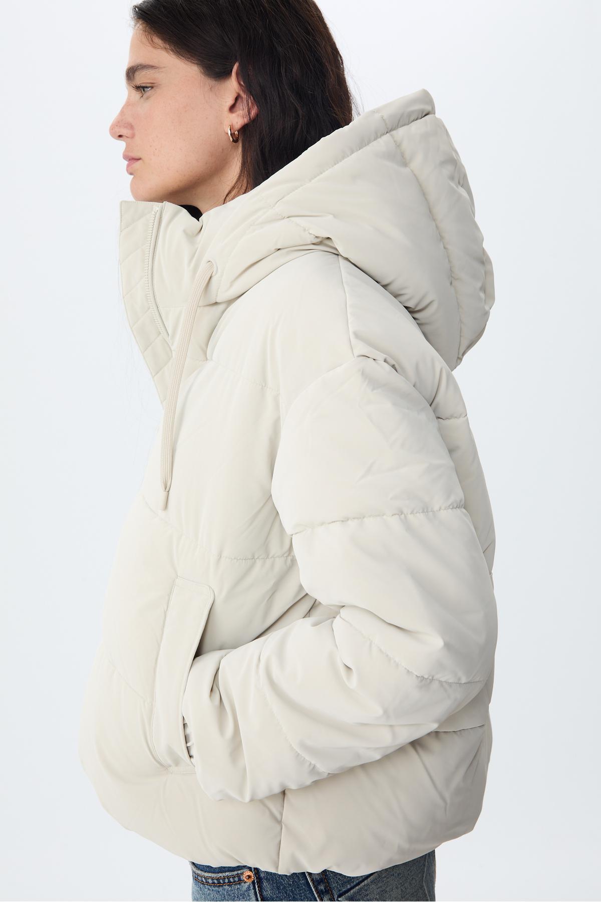 Stradivarius  Kapüşonlu şişme mont - Görsel 2