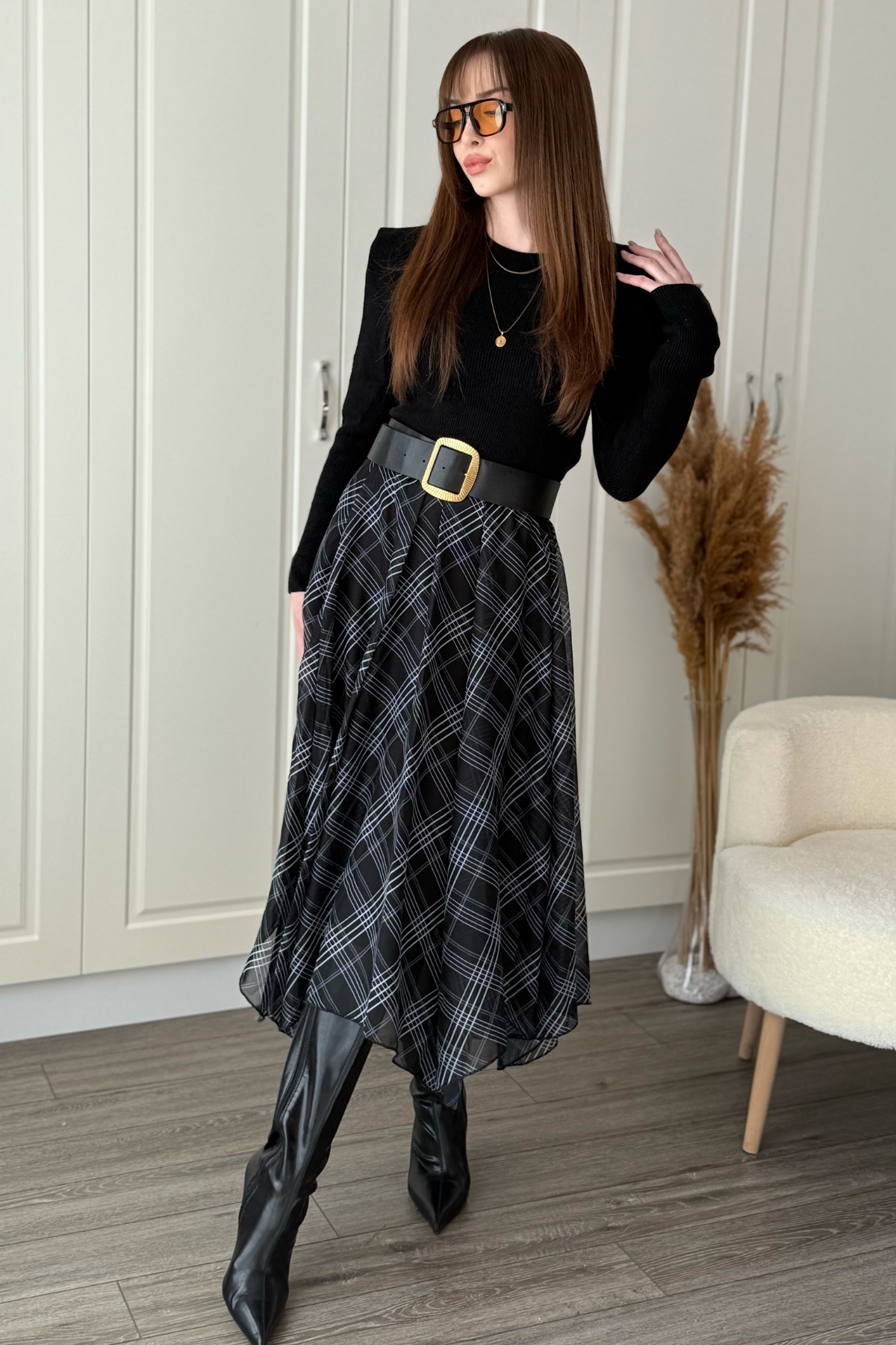 Dilay Gökoğlu Butik  Ekose Asimetrik Şifon Zarif Midi Siyah Etek - Görsel 8