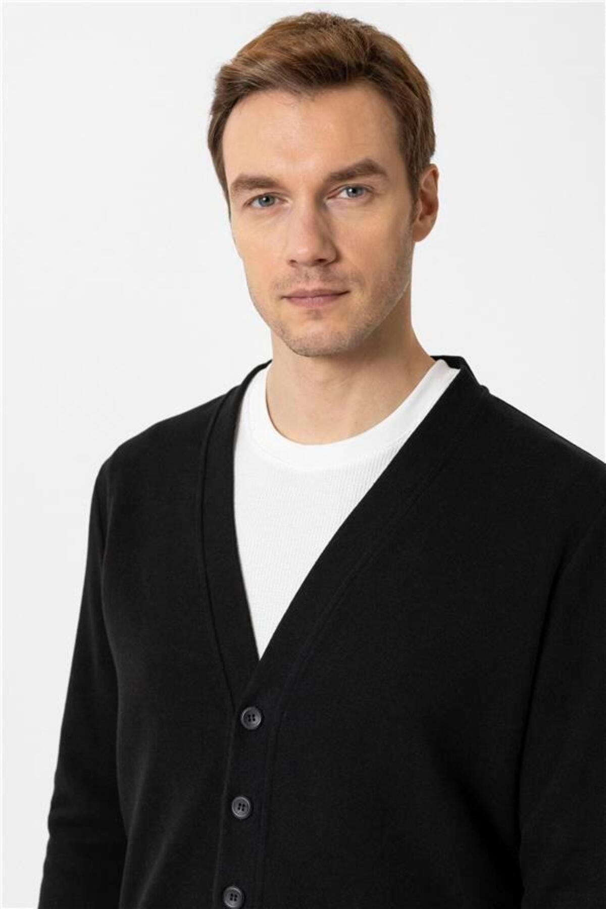 SÜVARİ  Siyah Regular Armürlü V Yaka Hırka - Görsel 3