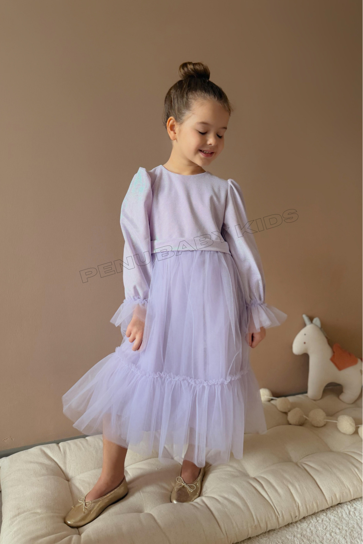 penu baby kids Lila Üstü Pırıltılı Kumaş Fırfırlı Uzun Etekli Uzun Kollu Kız Çocuk Kız Bebek Elbise fotoğrafı 4 (önizleme)