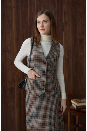 Fatma Atasoy Kazayağı Yelek Etek Takım Kahve