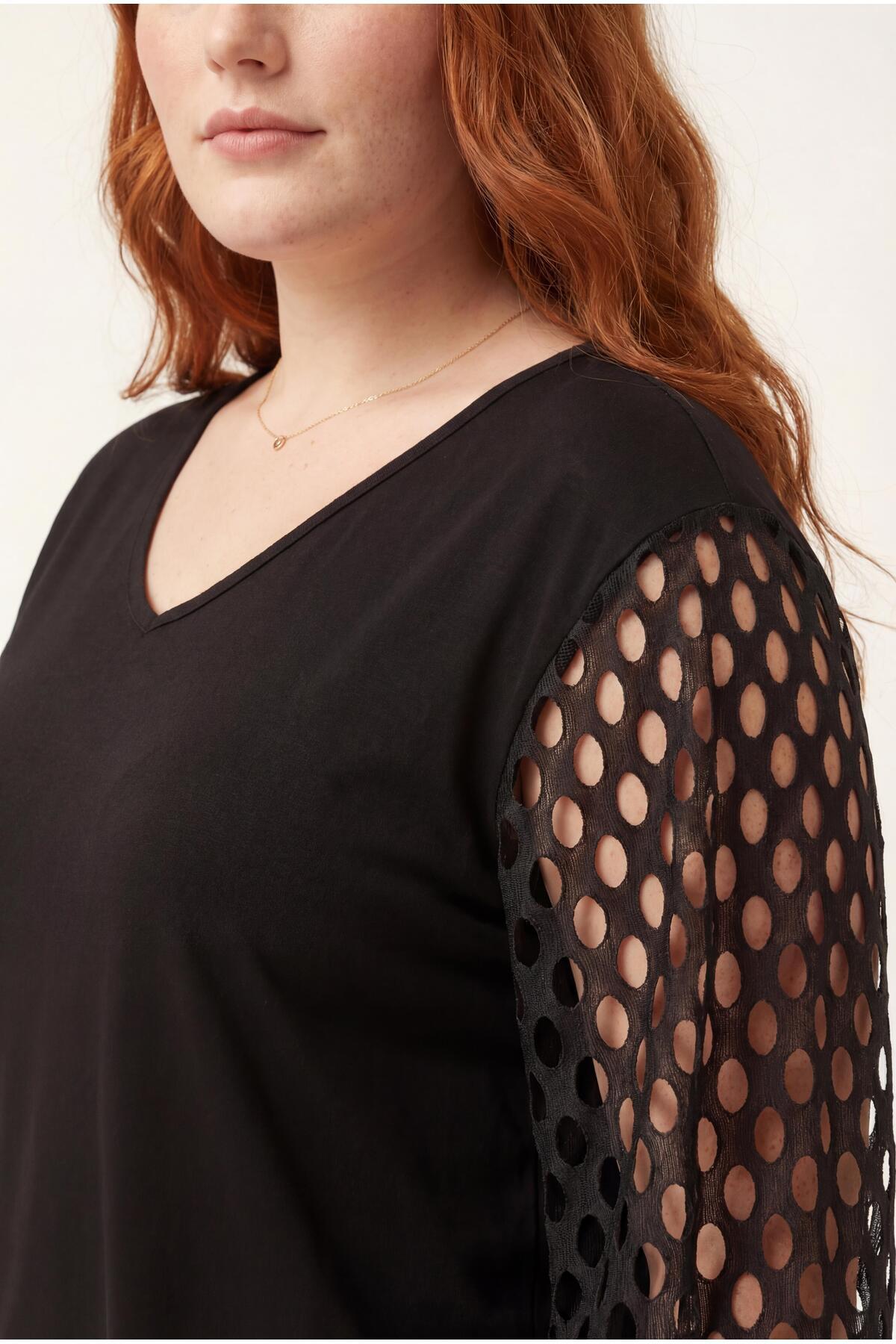 Ebsumu  Kadın Büyük Beden Transparan File Kol Detaylı Siyah Bluz - Görsel 4