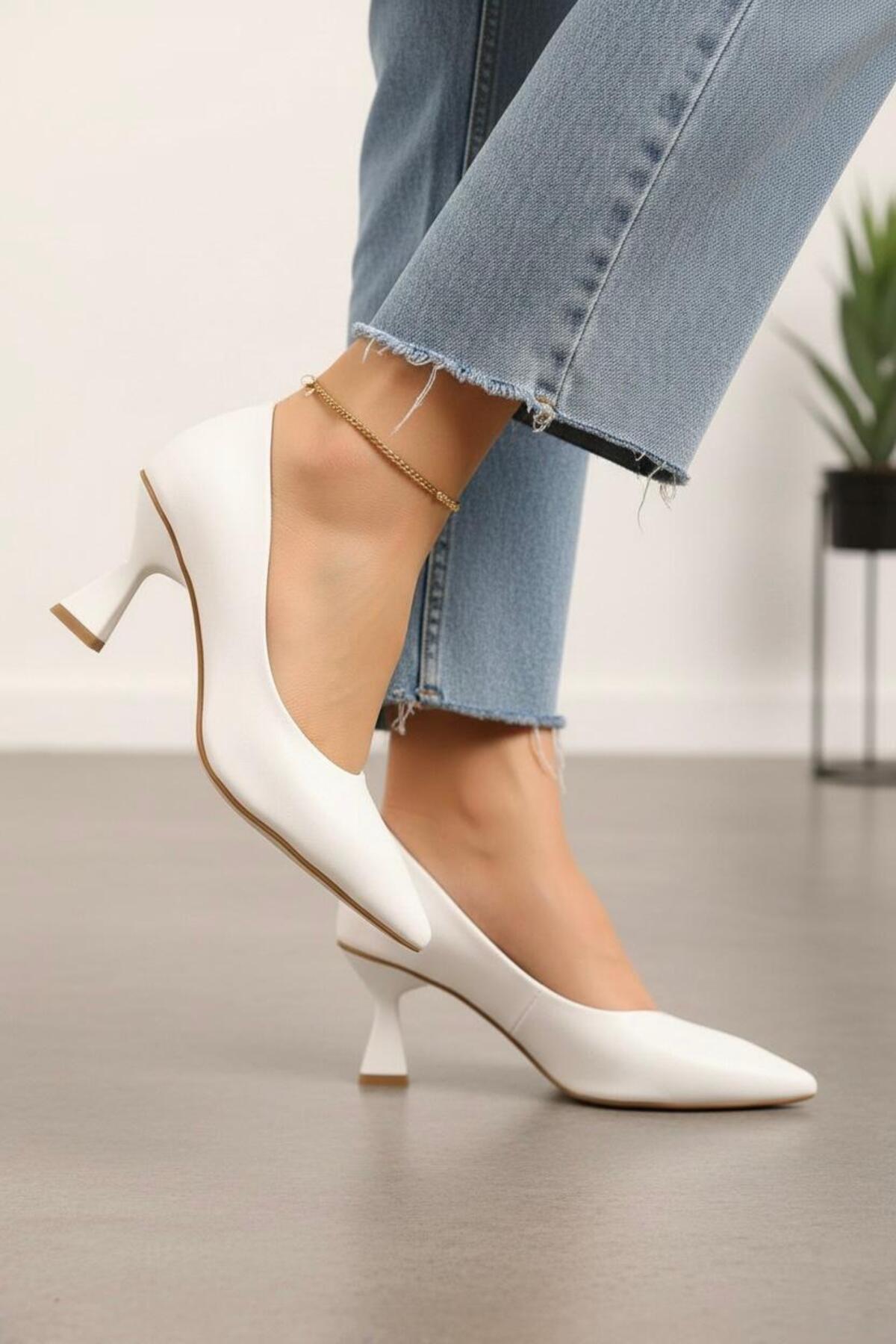 NOVELLAM SHOES  Kadın Bena Beyaz Klasik Topuklu Stiletto