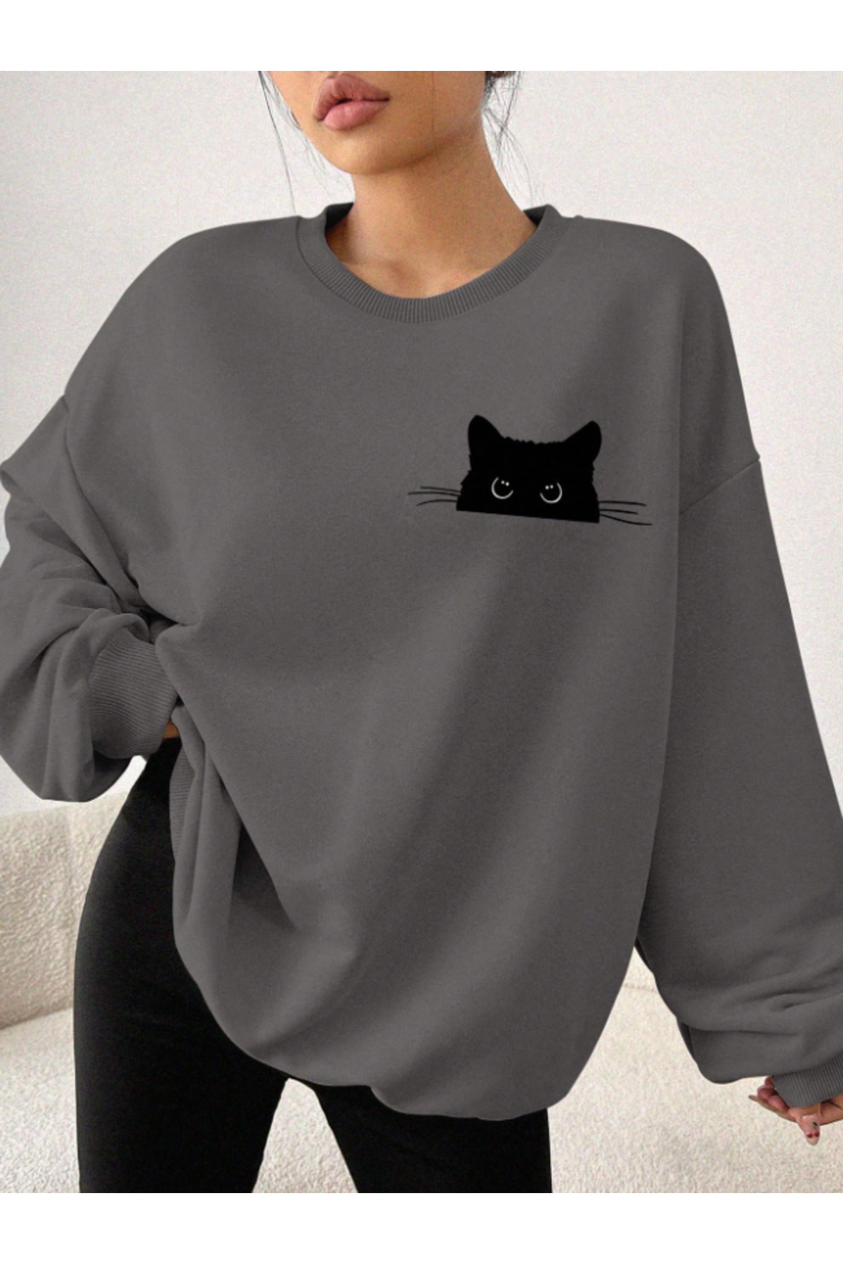 Revasser  Kadın KEDİ Detaylı Özel Baskılı Renkli Oversize Bisiklet Yaka Pamuklu Sweatshirt - Görsel 4