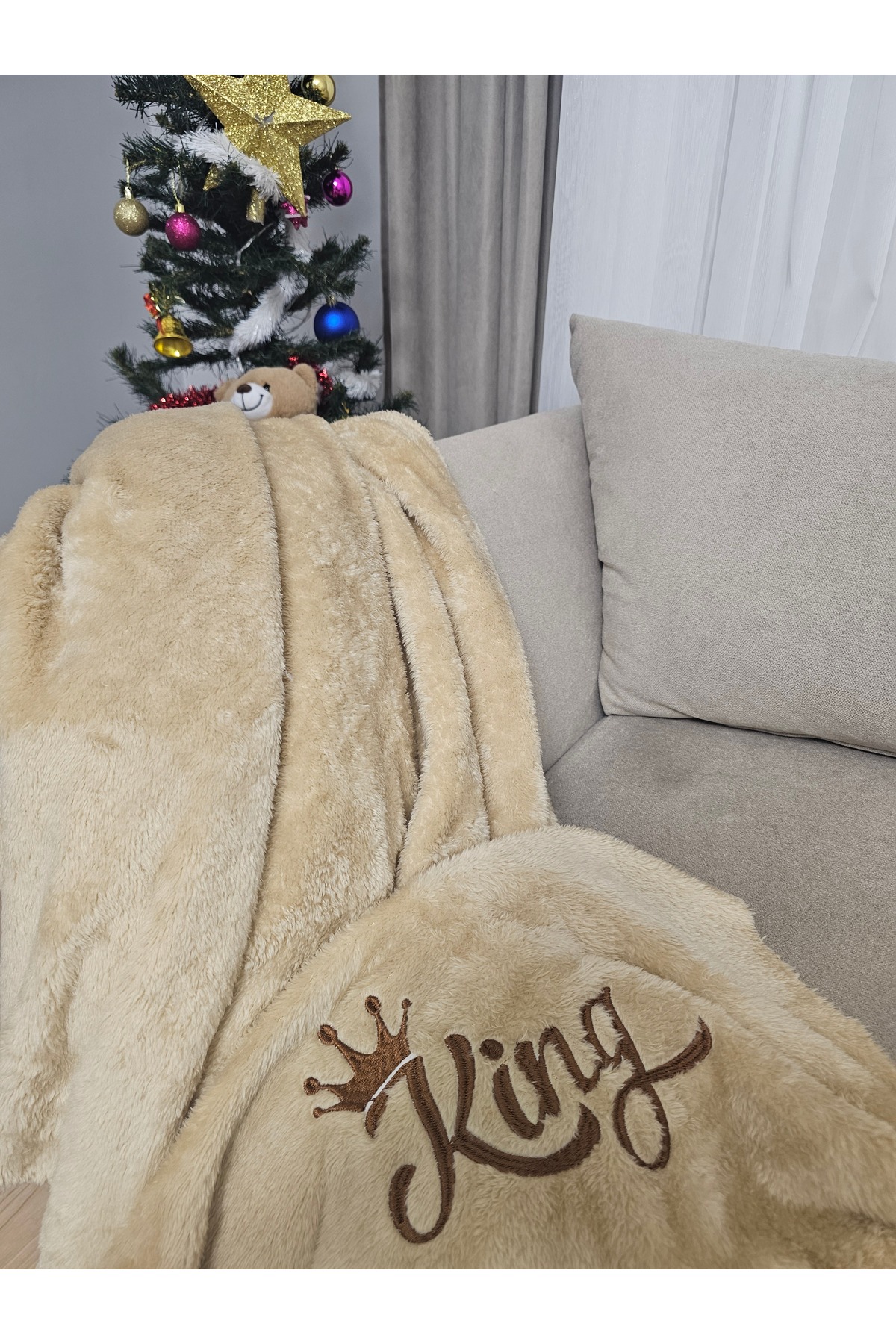 Cappucino Welsoft Embroidered TV blanket 130x175 cm – Ultra Soft, Anti-Shedding Premium
