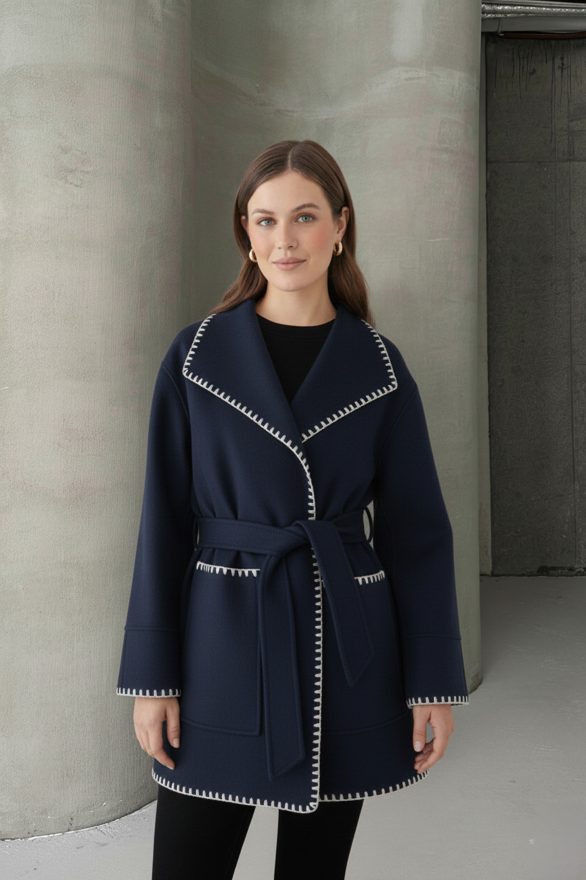 Cerenza  Nakış Detaylı Kuşaklı Yumuşak Kaşe Kaban - Görsel 4