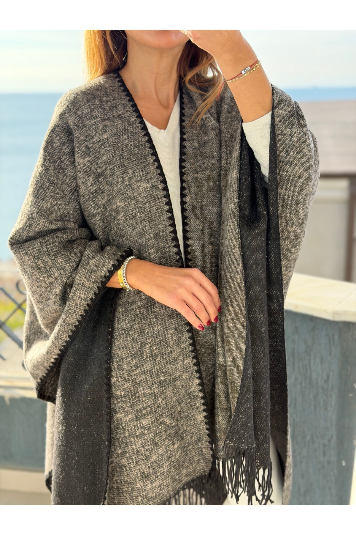 who knows ¿ Çift Taraflı Triko Siyah Bej Panço Panço Kadın Giyim Aksesuar