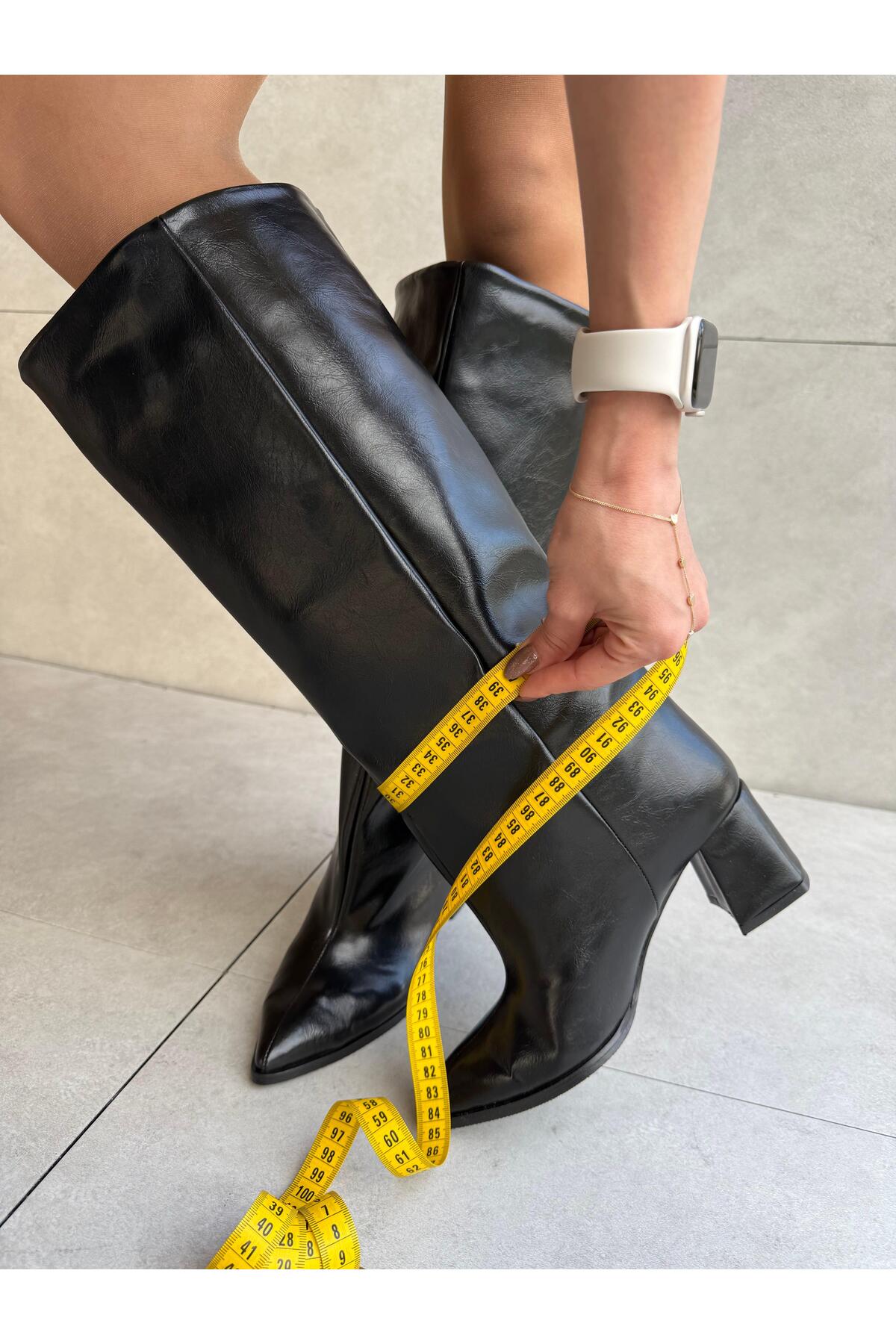 Pesa Black Wrinkled Spring Thick Heel XL Cut Women's Boots