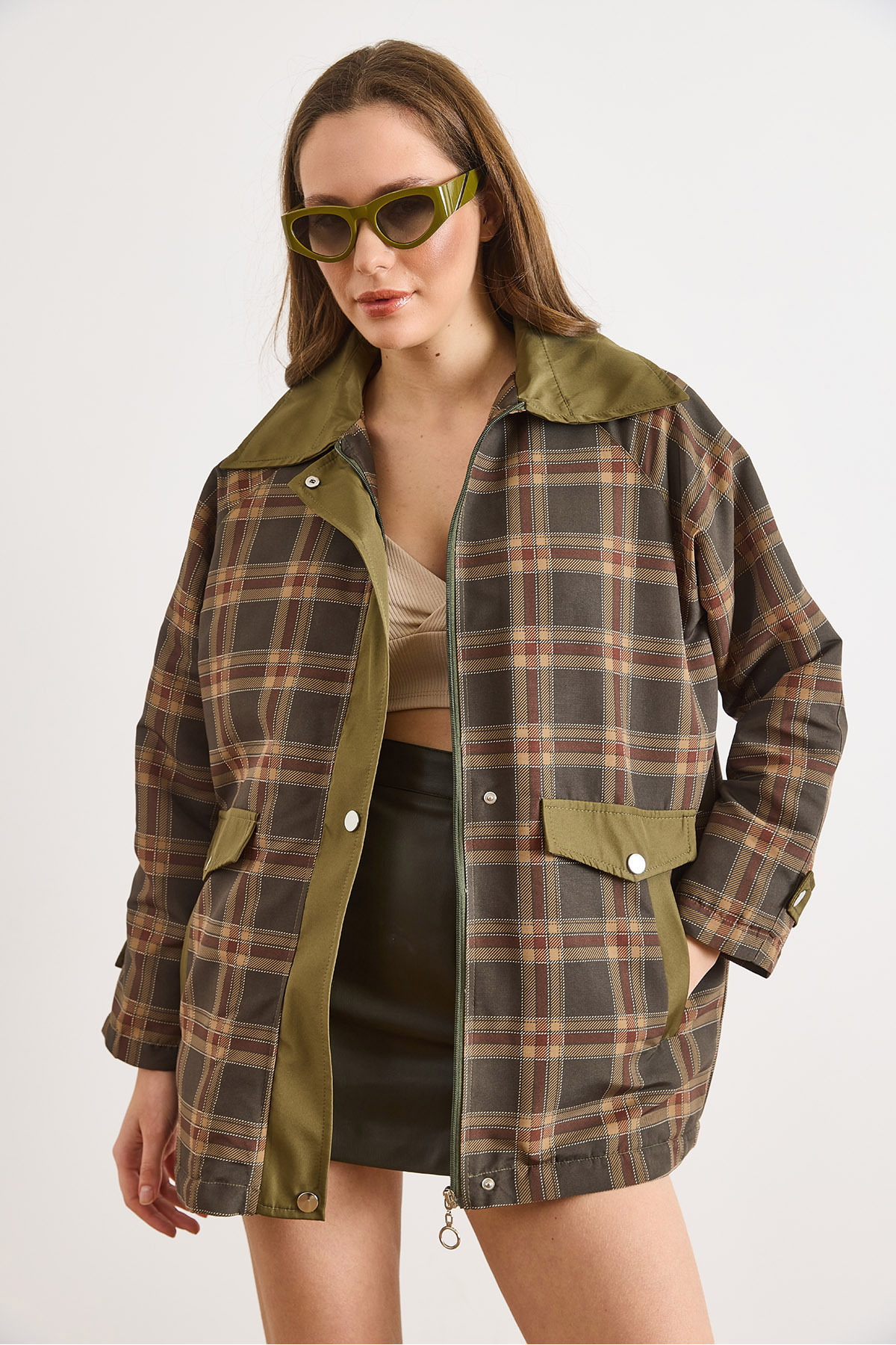 Olalook  Kadın Haki Kapitone Astarlı Ekose Mont MNT-19000053 - Görsel 3