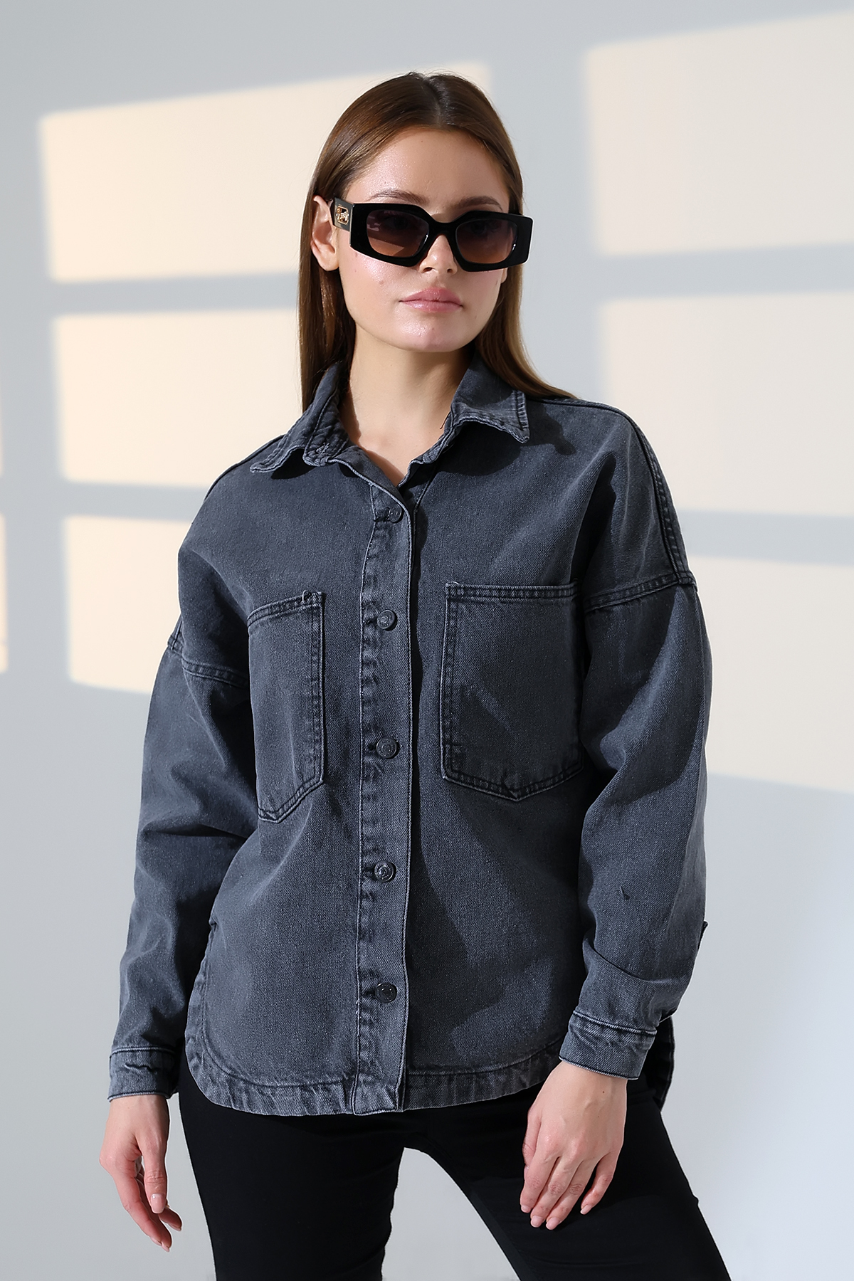 BLUE NATIONAL JEANS  Kadın Oversize Kesim denim Gömlek Ceket Kar Yıkama Siyah Açık Renk Günlük Şıklık -BNJ4895 - Görsel 2