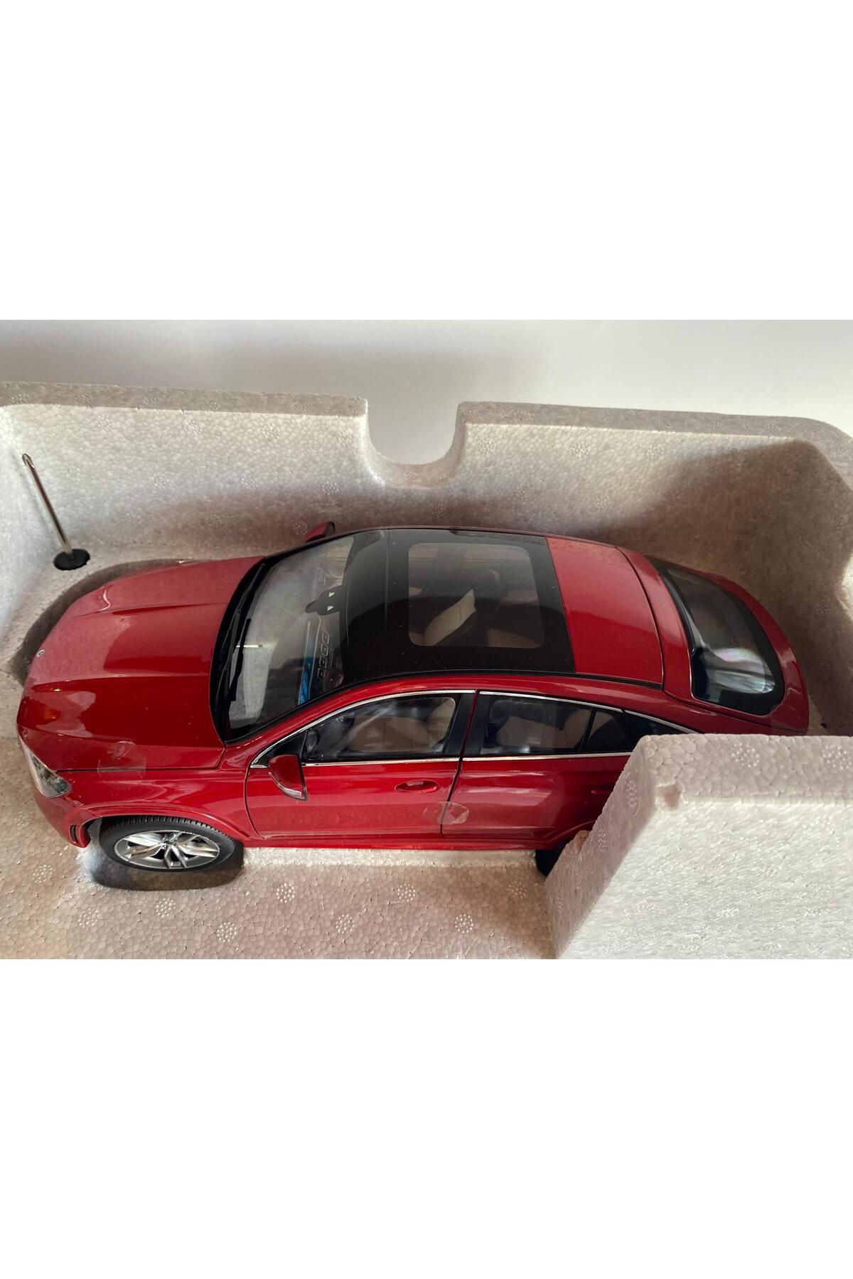 Mercedes Benz GLE Coupe - 1:18 Ölçek-i Scale Üretici - Model Araç