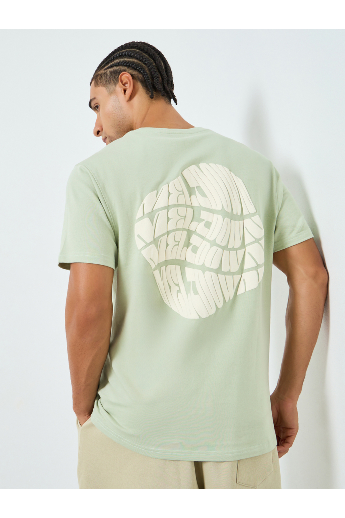 Styli Men Green Graphic Print Crew Neck T-Shirt