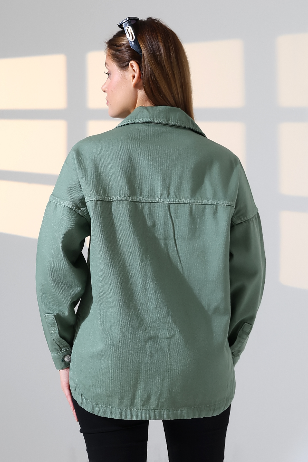 ژاکت زنانه گاباردین برش اور سایز سبز Daily Elegance -BNJ4880 3