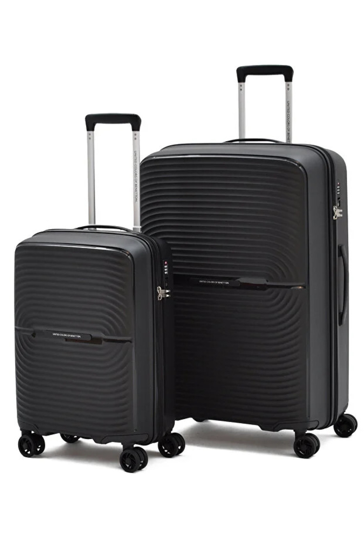 یونایتد کالرز آو بنتون مجموعه چمدان دو تکه قفل TSA پلی‌پروپیلن بزرگ و بسیار سبک وزن با اندازه کابین