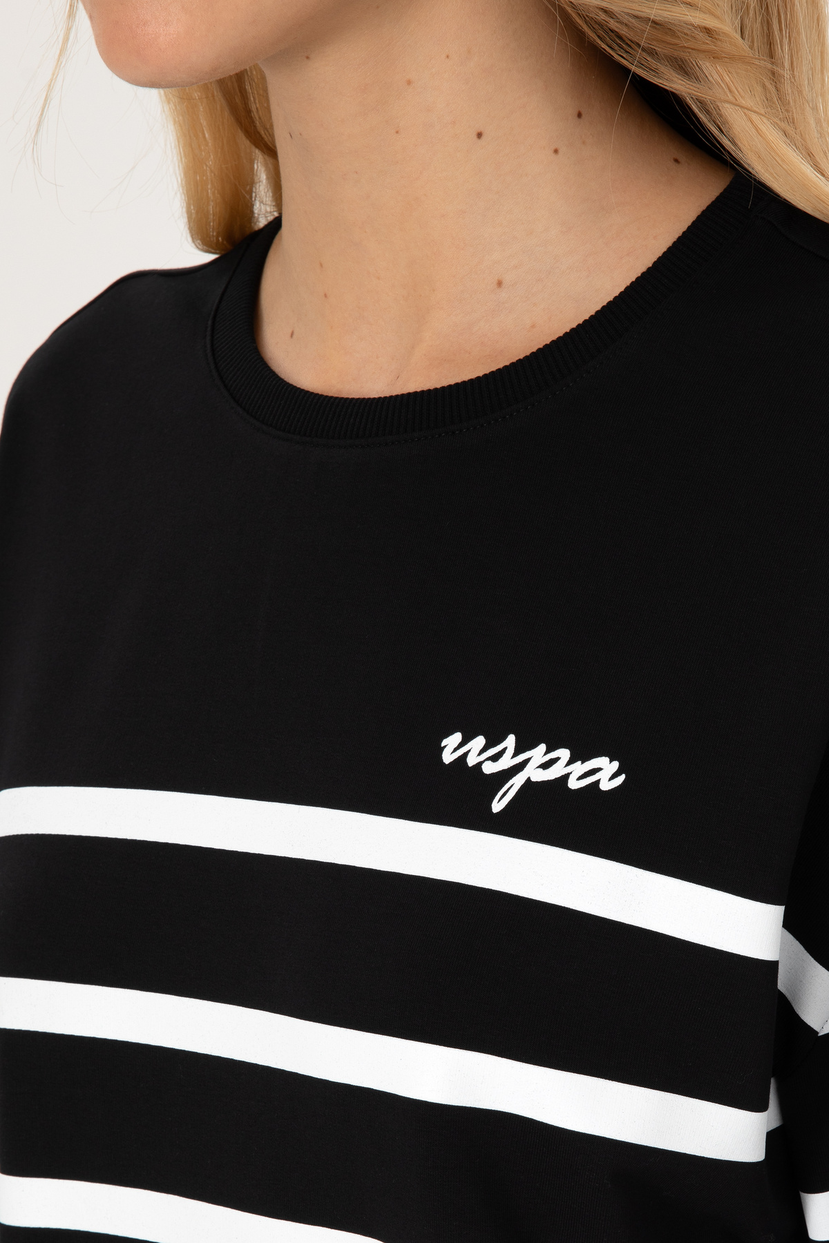 U.S. Polo Assn.  Kadın Siyah Çizgili Bisiklet Yaka Sweatshirt 50313572-VR046 - Görsel 7