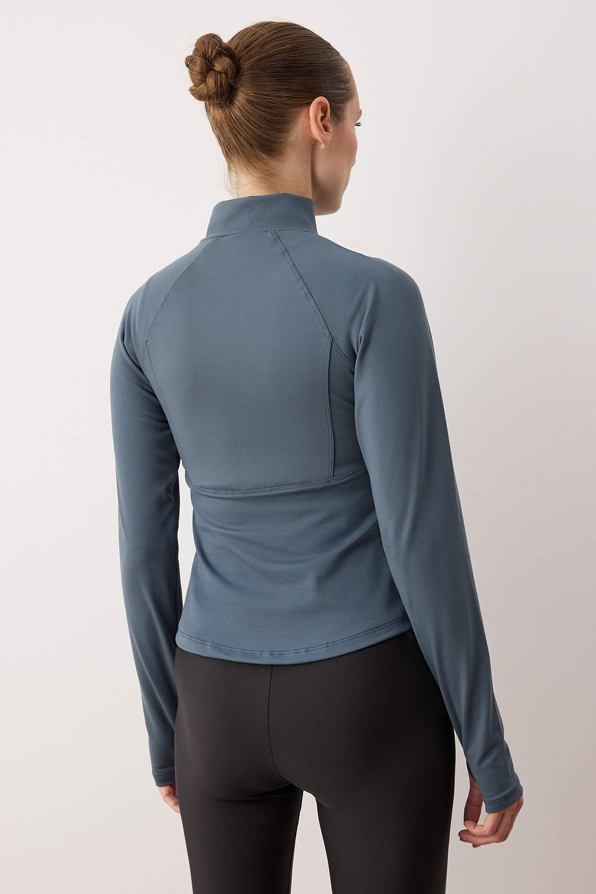 trendyolmilla-womens-blue-flat-fitted-sports