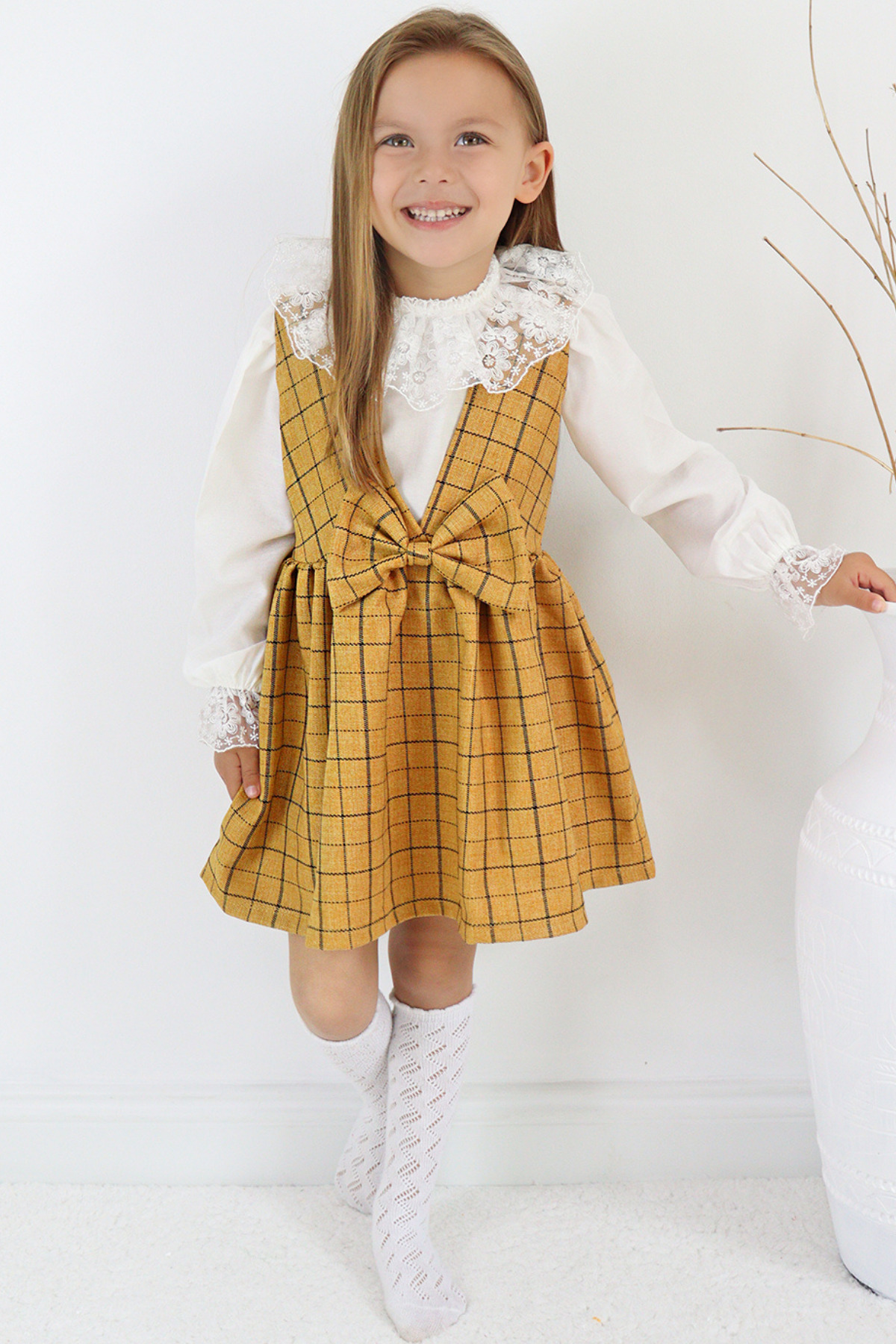 Parla Kids Kız Çocuk Anna Hardal Kareli Fiyonklu Jile Elbise Ekru Dantel Detaylı Bluz Takım fotoğrafı 2 (önizleme)