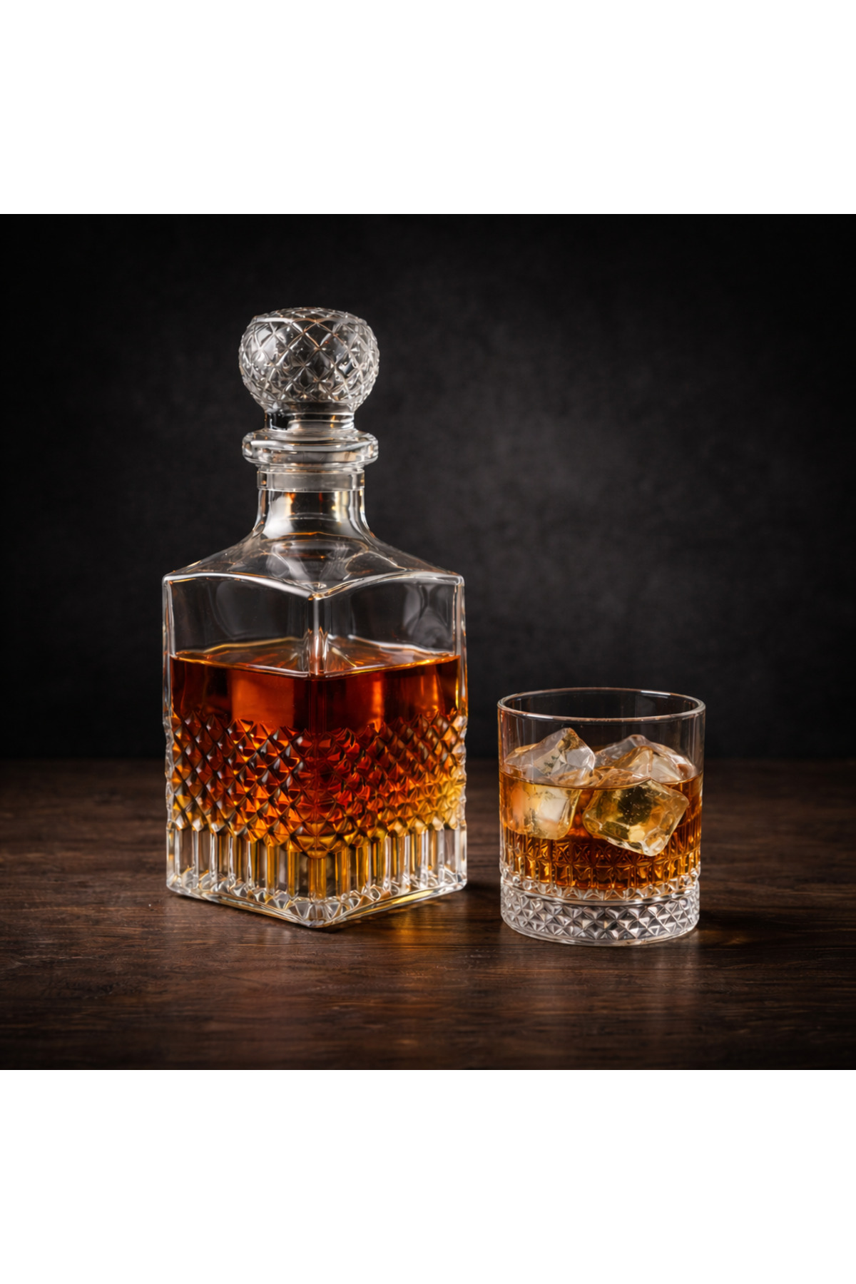 ZÜRİH COLLECTİON KRİSTAL KARE SÜRAHİ-KARAF VE 6 PARÇA KRİSTAL SU-VİSKİ BARDAĞI