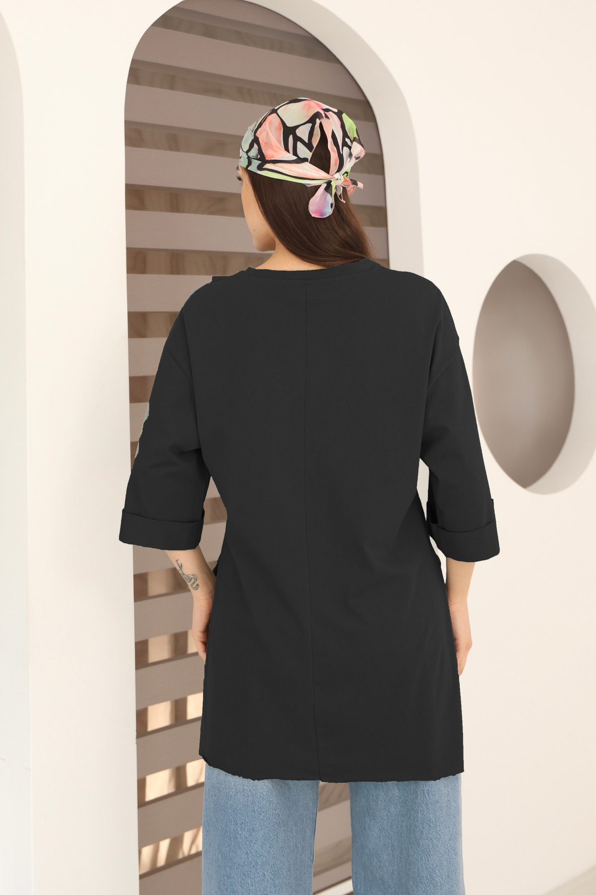 MOVİMENT  Kadın Standart Beden Duble Kol Yandan Yırtmaçlı Siyah T-shirt - Görsel 8