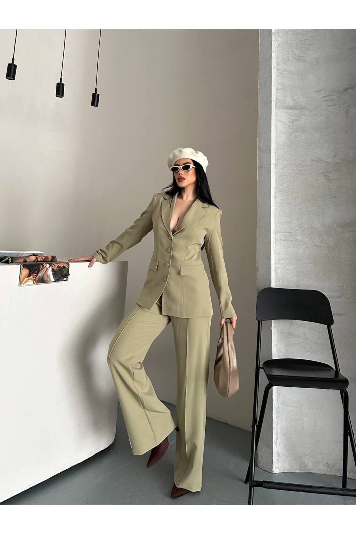 Ensemble veste et pantalon kaki à 4 boutons pour femme - Görsel 5