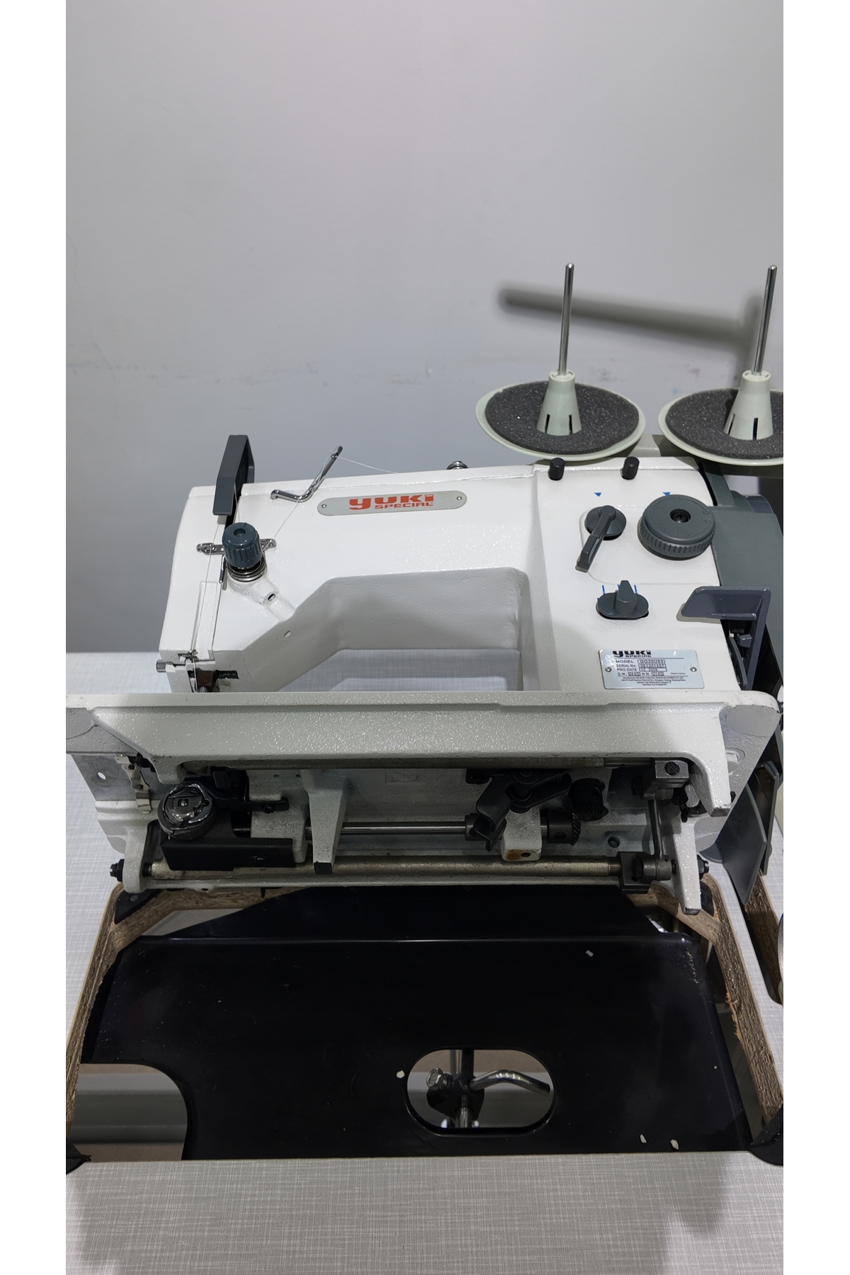 Yuki GG20U53 YARIM YAĞLI 8MM ZİKZAK DİKİŞ MAKİNASI. - Fiyatı