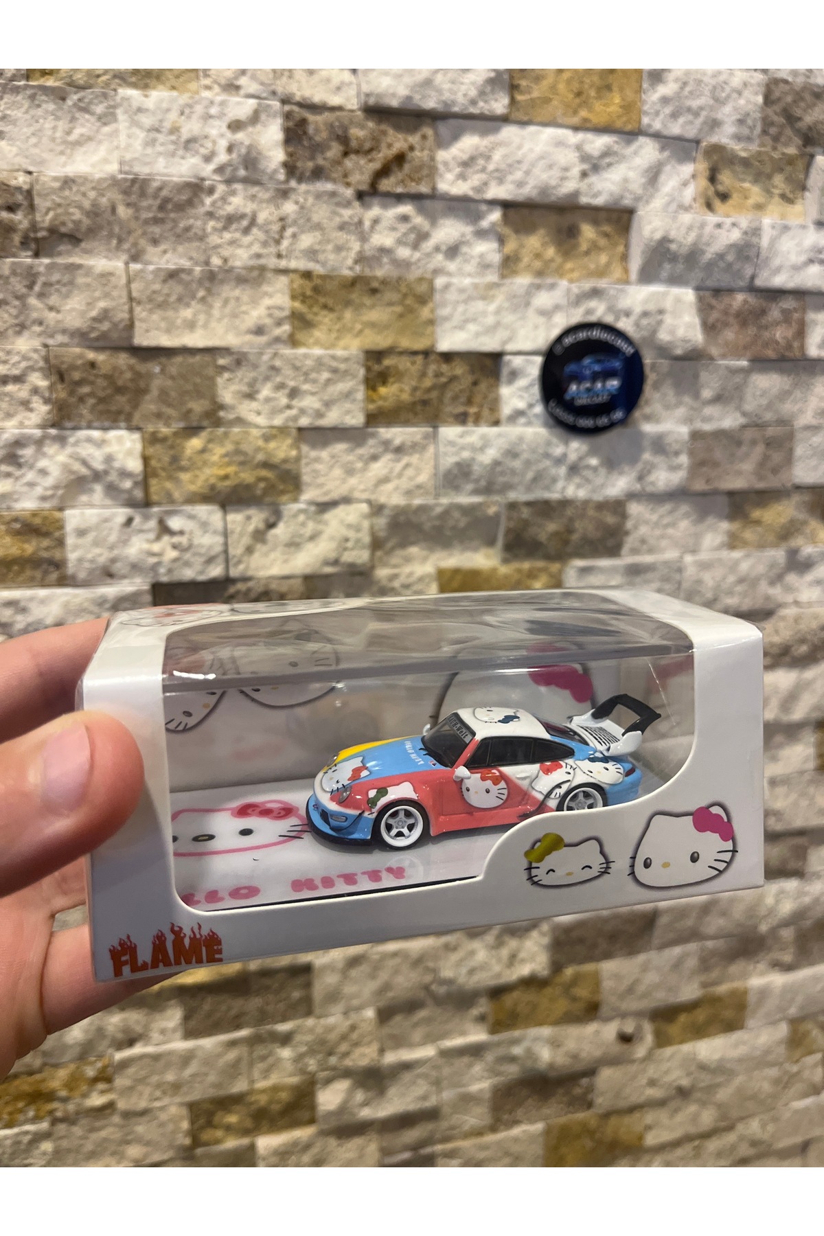 HOT WHEELS Flame 1/64 Porsche RWB 993 Hello Kitty Livery - Fiyatı