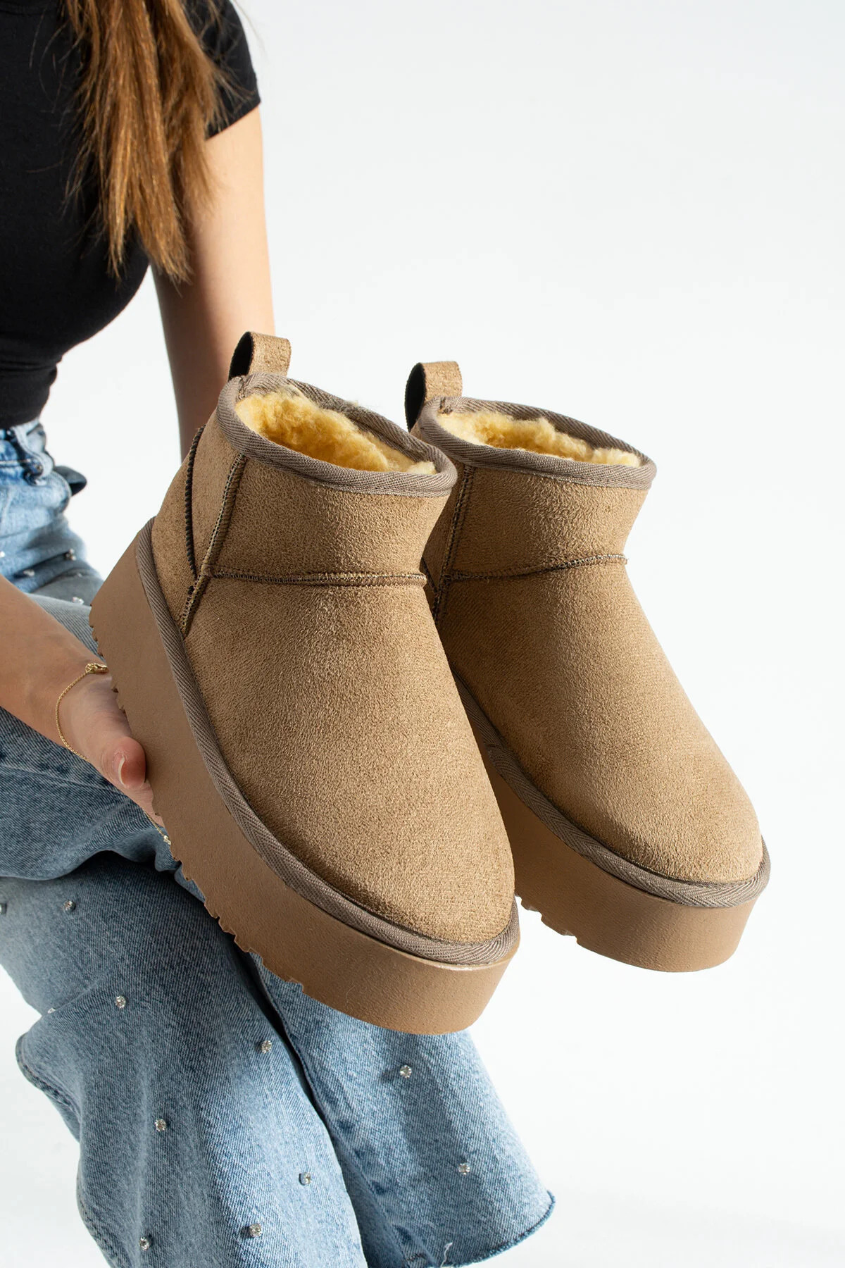 Aybors Cizme din piele intoarsa de nurca cu talpa groasa