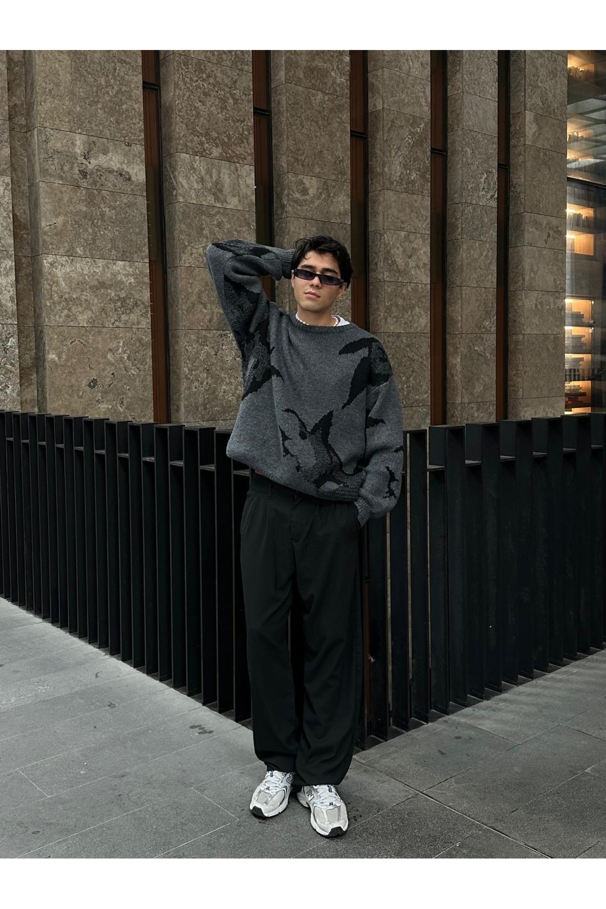 ATE STUDIOS Koyu Gri Wolf Desen Premium Oversize Triko Kazak görsel 3
