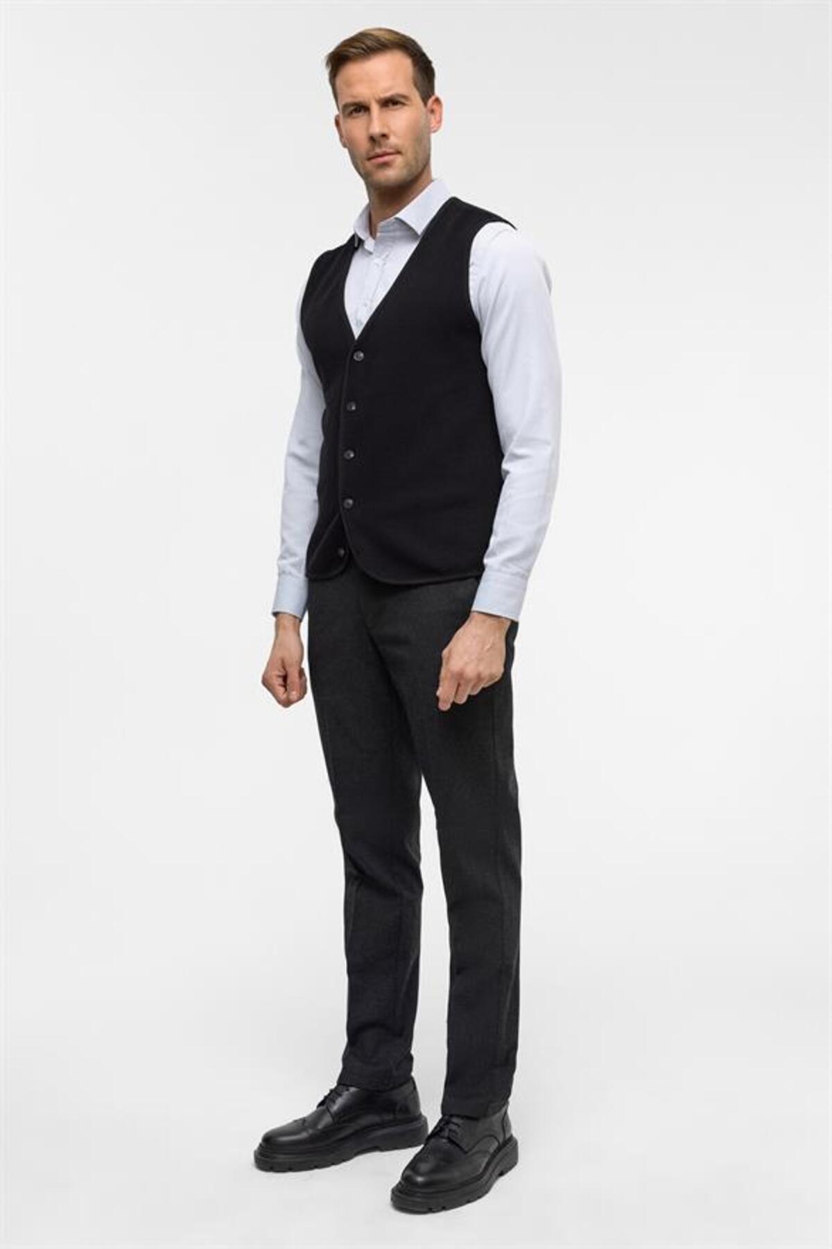 SÜVARİ  Siyah Regular Kapitone V Yaka Yelek - Görsel 7