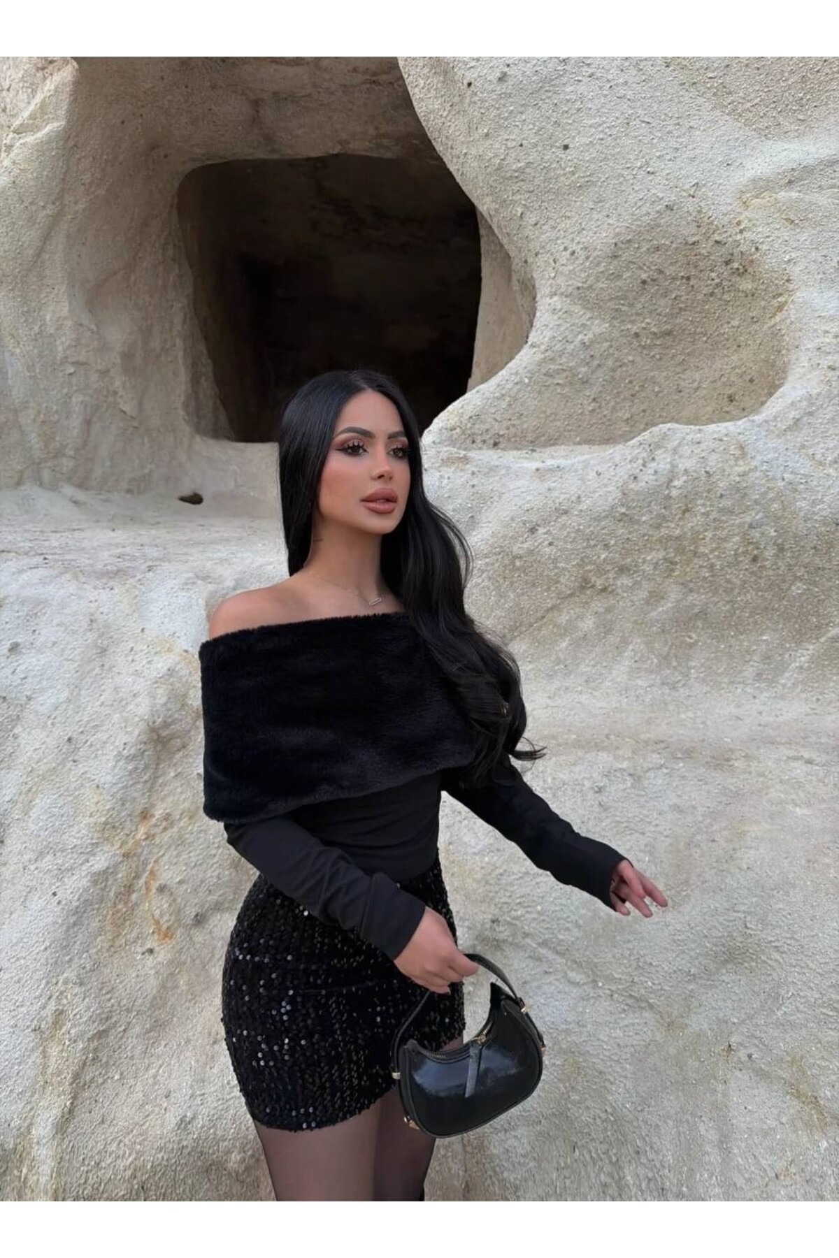 cemo Kayık Yaka Kürklü Uzun Kollu Bluz