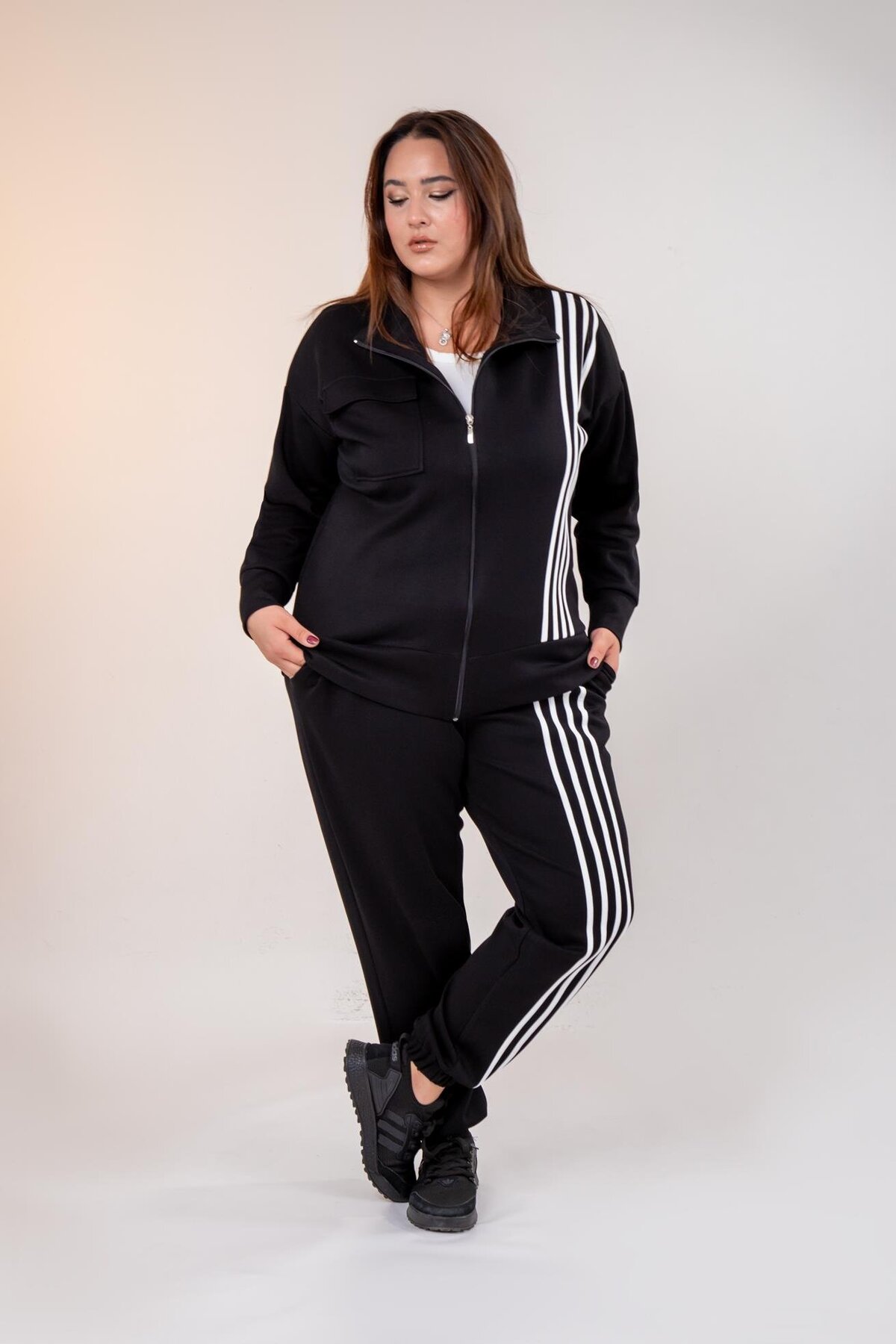 Roxxlen 1222427 Kadın Büyük Beden Siyah BİYE DETAYLI EŞOFMAN TAKIM