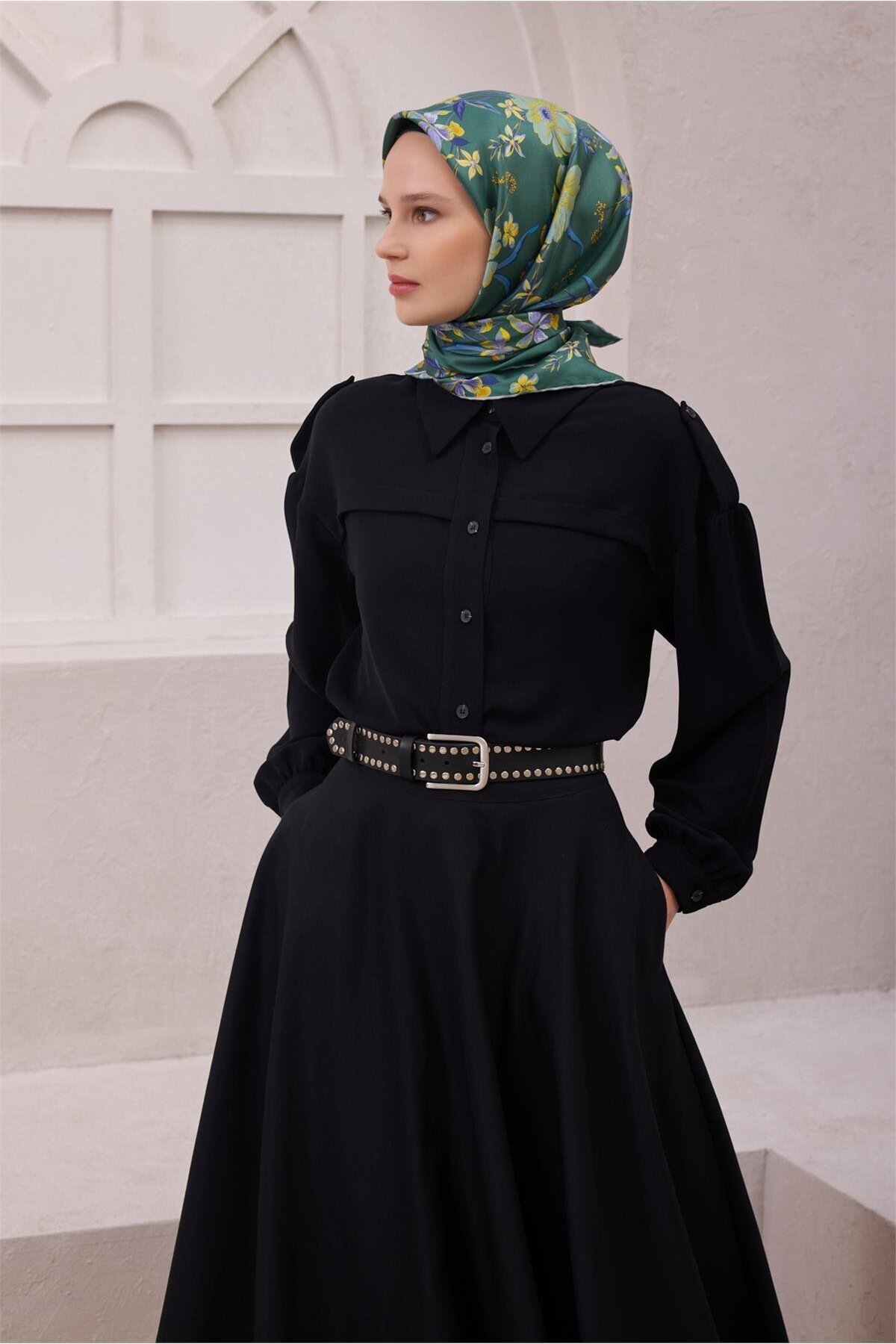 Zümrüt Çiçek Desen %100 Twill İpek Eşarp 4210 - 56