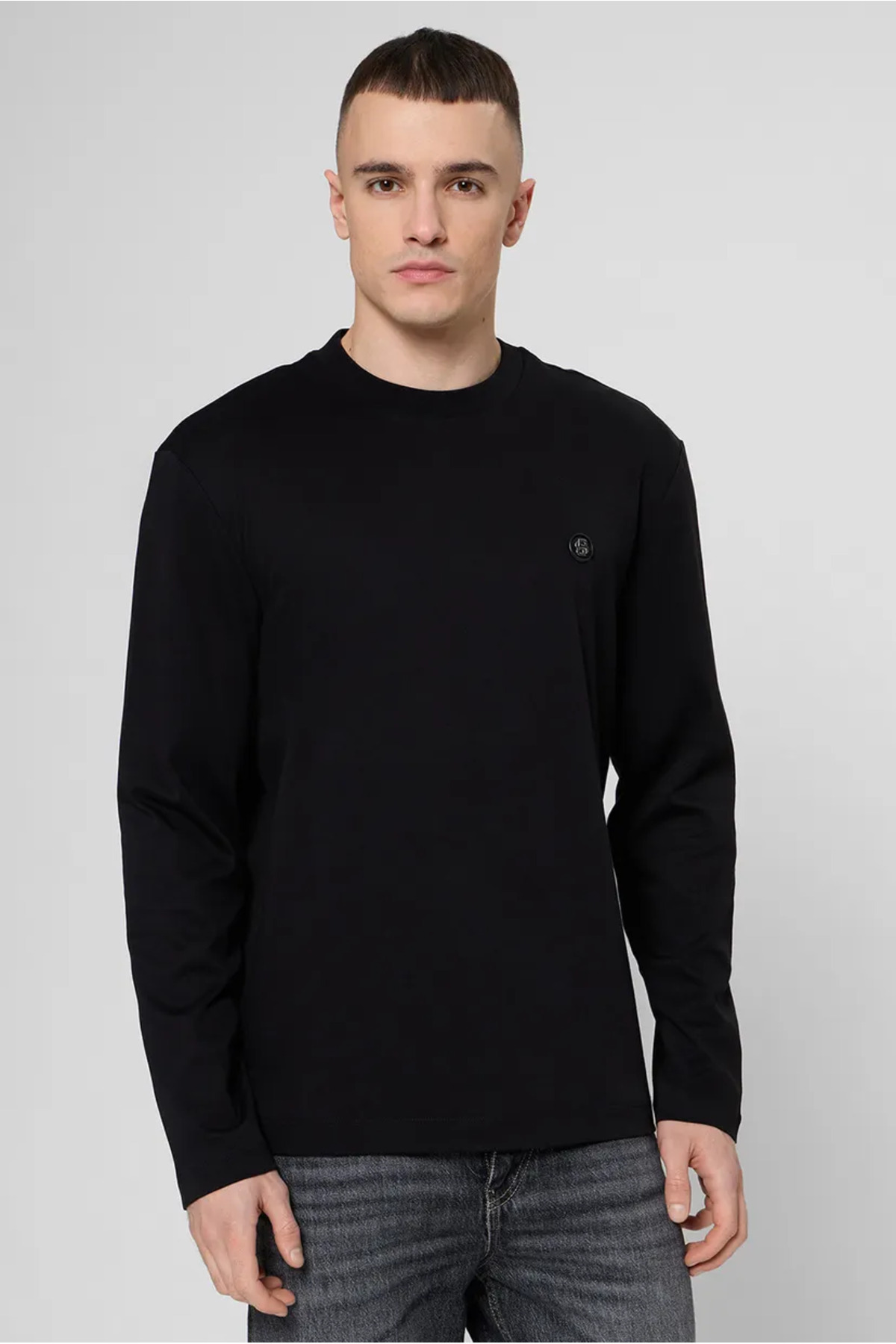 باس سویشرت آستین بلند مشکی طرح لوگودار مردانه، جنس ۱۰۰٪ پنبه، سایز معمولی، کد ۵۰۵۵۵۱۰۷-۰۰۱