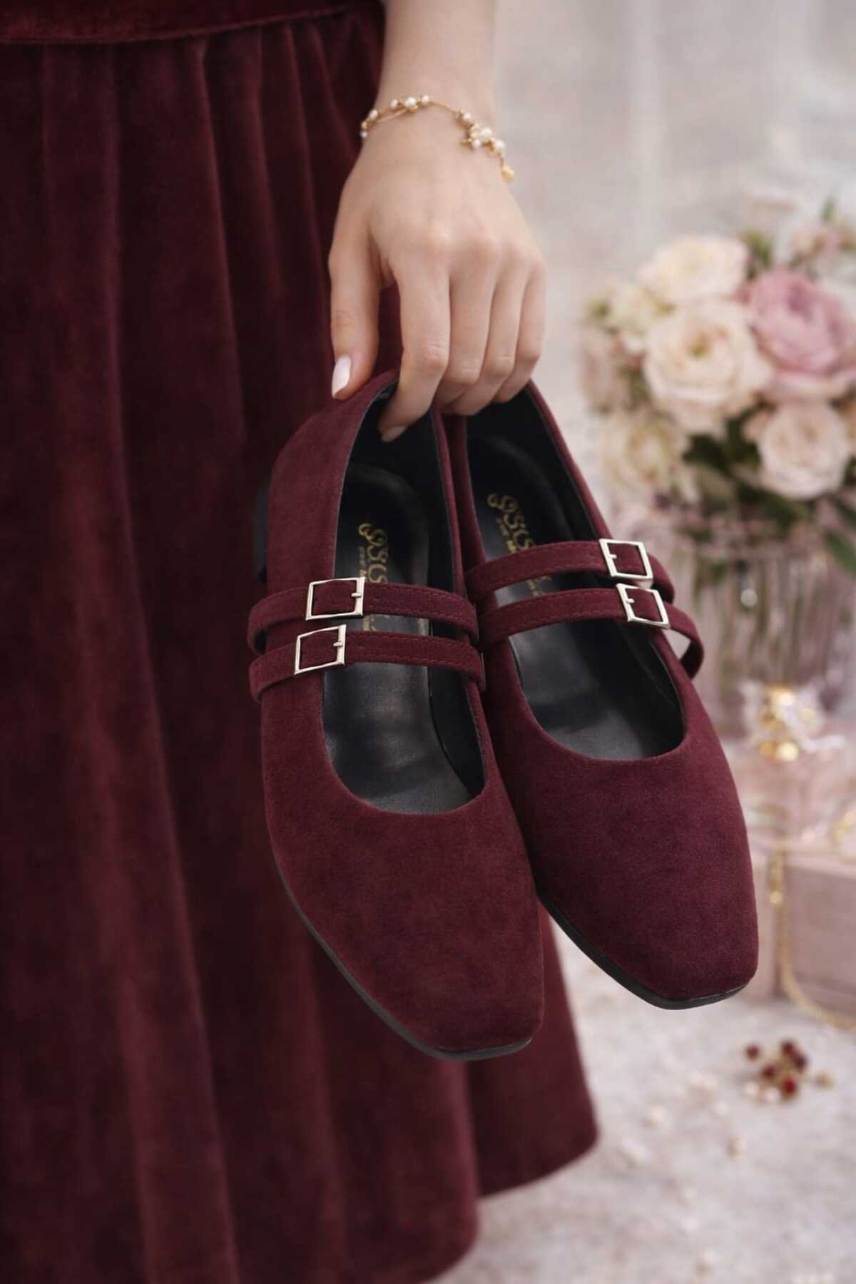 Slipcat  Kadın Üstten Kemerli Çift Tokalı Çift Bantlı Tokalı Süet Babet Süet - Görsel 3