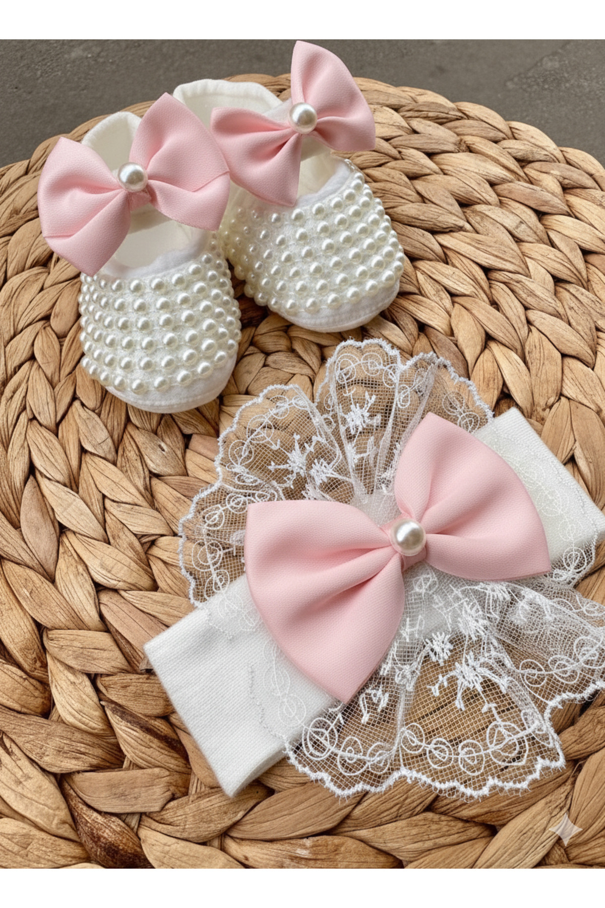 Harry&Millie Kız Bebek Fiyonk Detay Parlak Incili patik dantelli bandana set 10cm Hediyelik Patik Lüx Cırtcıtlı