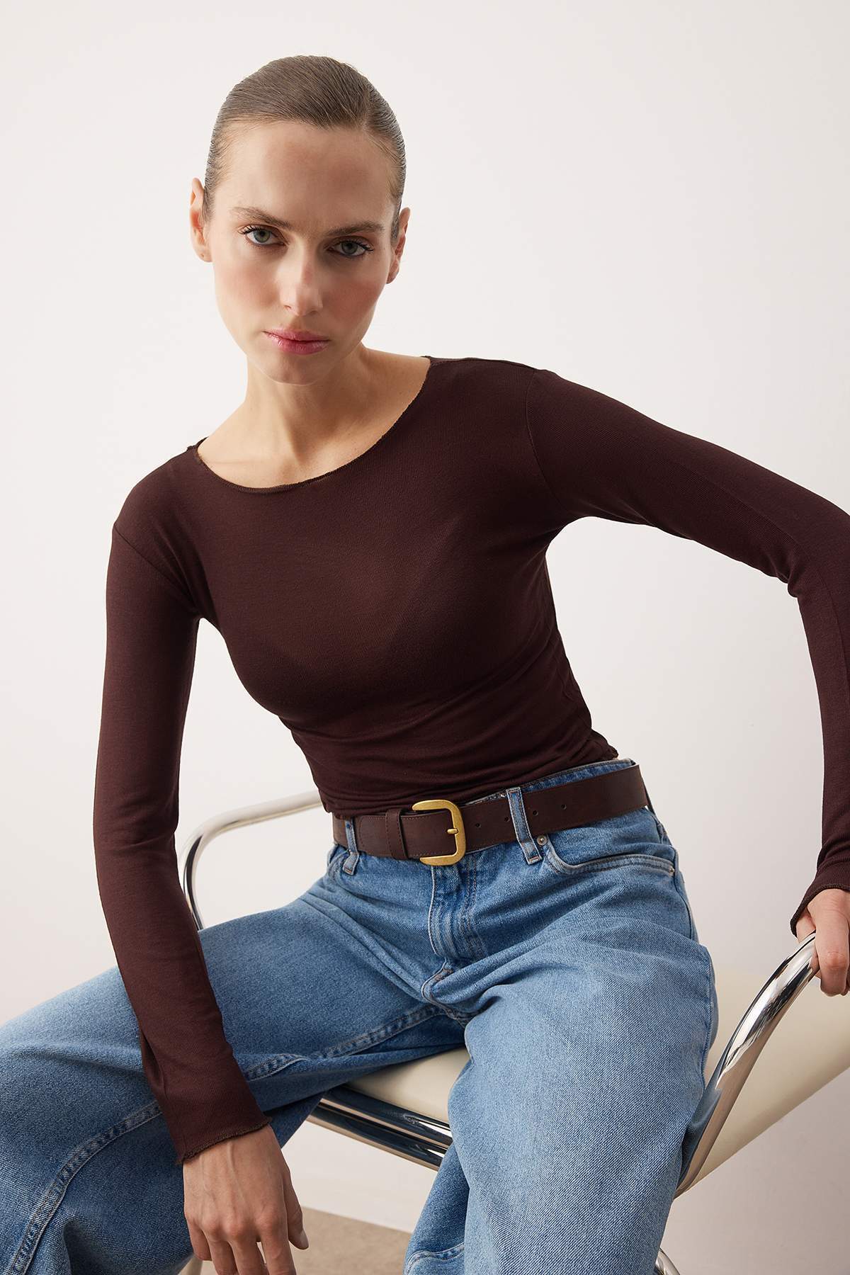 Trendyolmilla  Kahverengi Transparan Esnek Vücuda Oturan Örme Bluz TWOAW26BZ00306