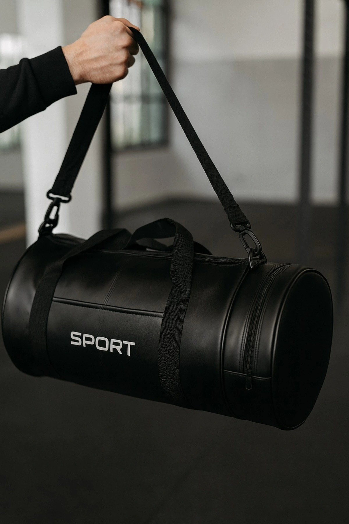 LUGMO  Suni Deri Unisex Askılı Silindir Spor Çantası Fitness Çantası - Görsel 3