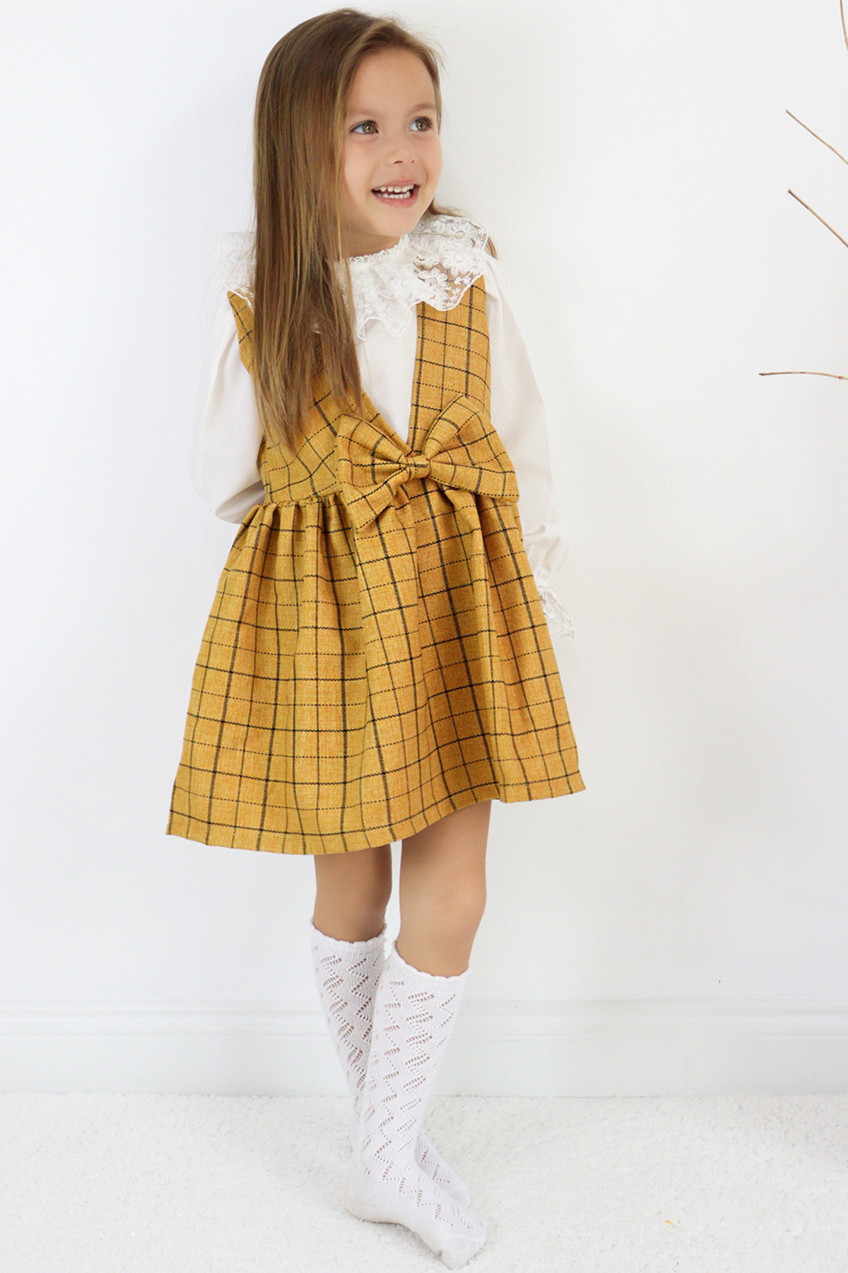 Parla Kids Kız Çocuk Anna Hardal Kareli Fiyonklu Jile Elbise Ekru Dantel Detaylı Bluz Takım fotoğrafı 5 (önizleme)
