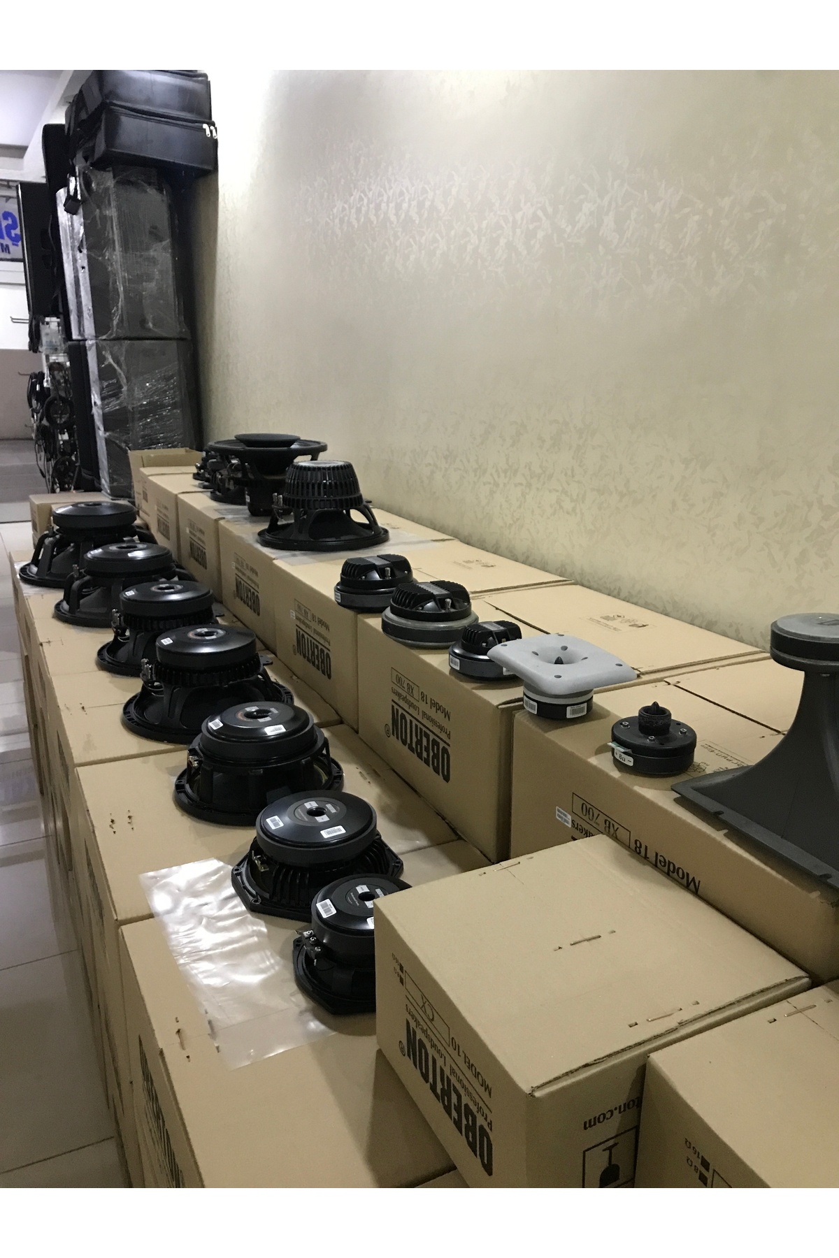 OBERTON -18XB-1600v2-Subbass Hoparlör - Fiyatı, Yorumları