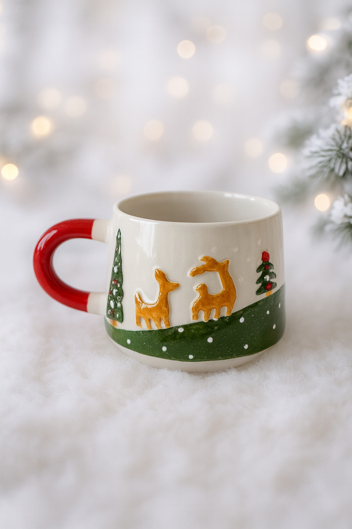 MUG WITH WINTER CONCEPT AND NEW YEAR GIFT BOX
