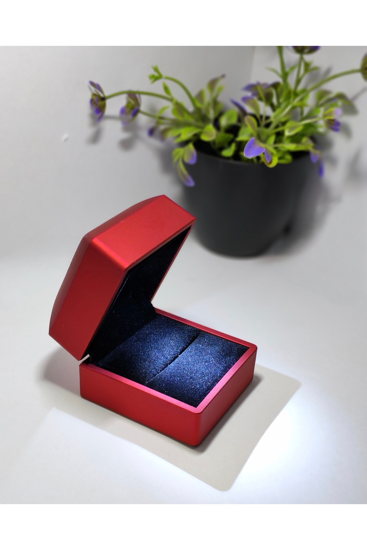 TALMİRA KIRMIZI Işıklı Yüzük Tektaş Pırlanta Alyans Hediye Kutusu