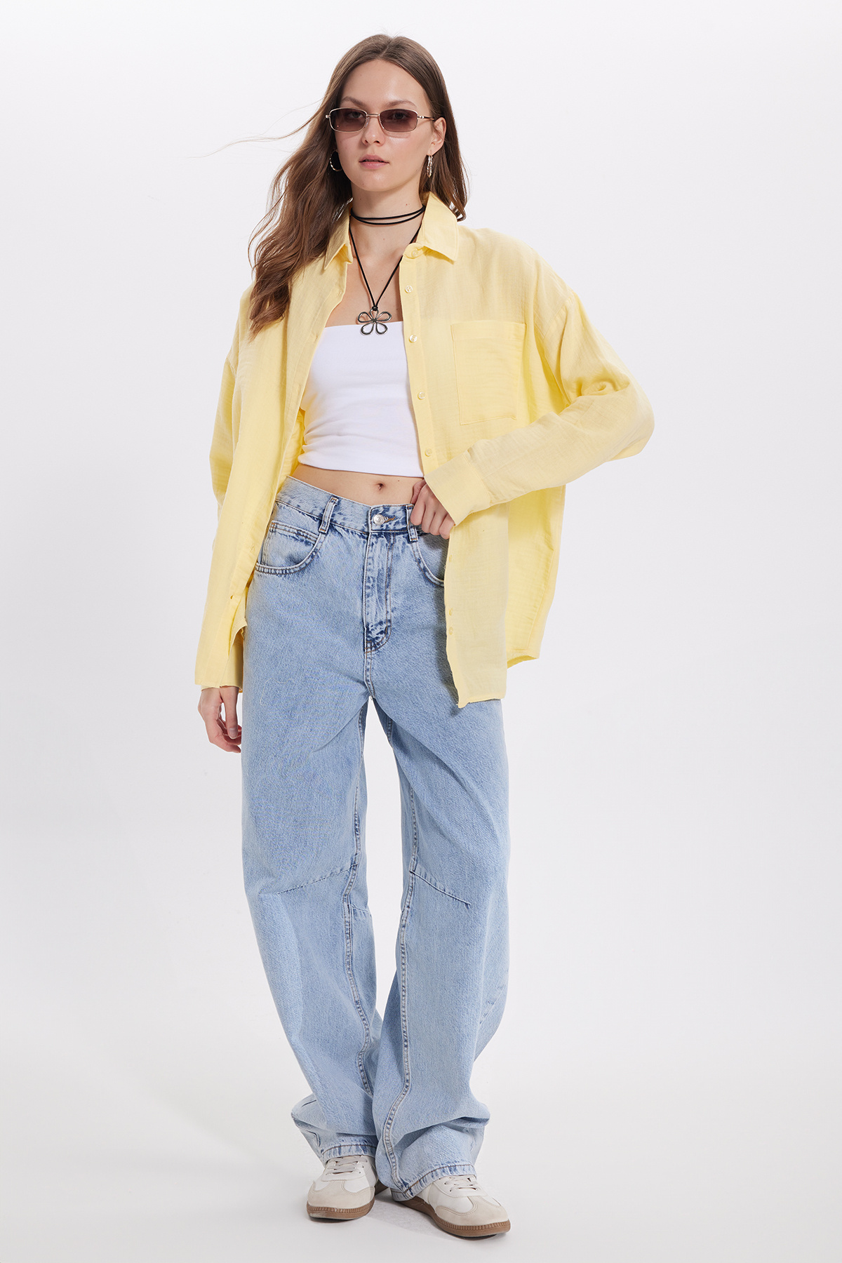 Tudors  Kadın Oversize Geniş Kesim %100 Pamuk Müslin Kumaş Uzun Kollu Cepli Dokulu Sarı Gömlek - Görsel 3