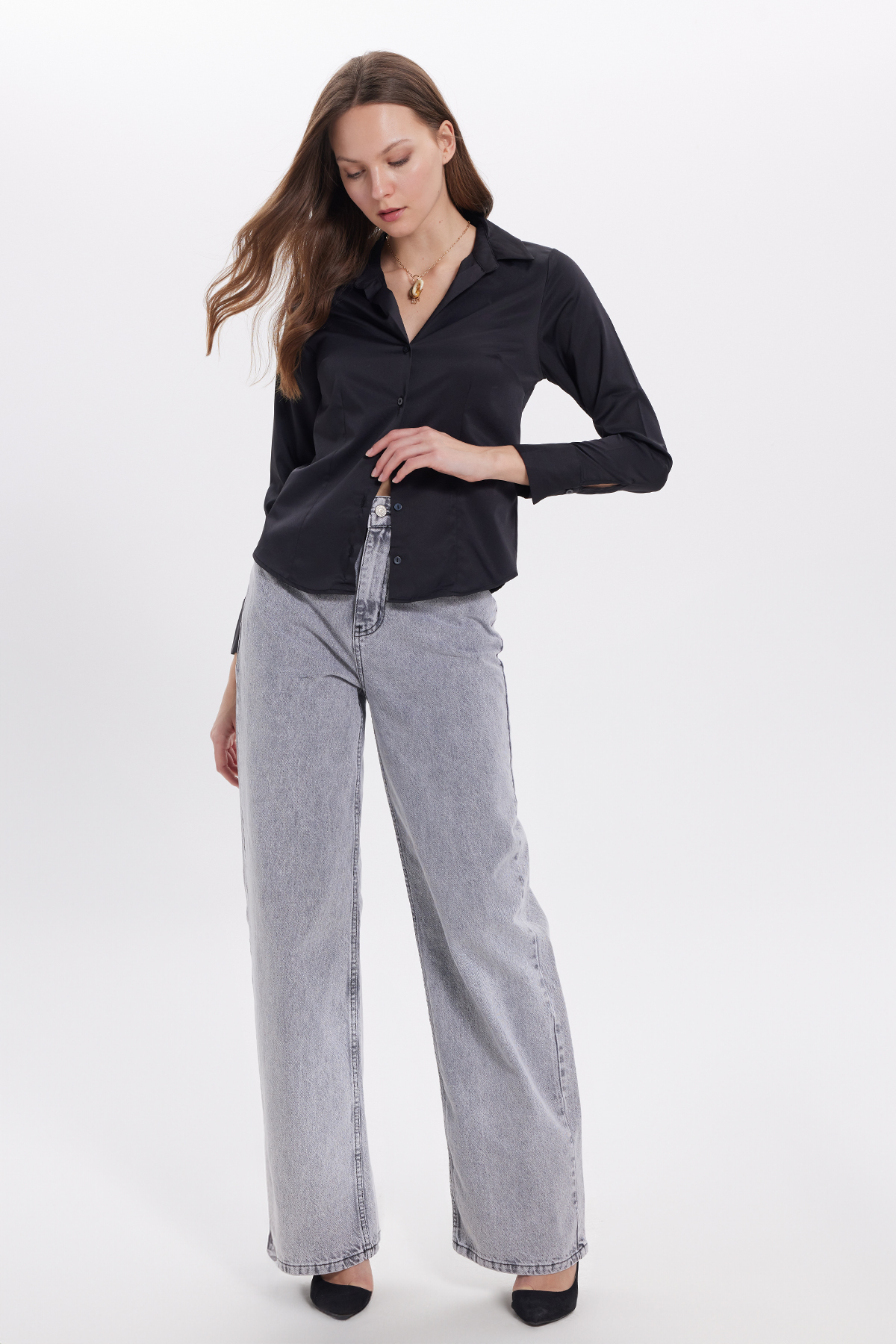 Tudors  Kadın Oversize Geniş Kesim %100 Pamuk Müslin Kumaş Uzun Kollu Cepli Dokulu Siyah Gömlek - Görsel 5