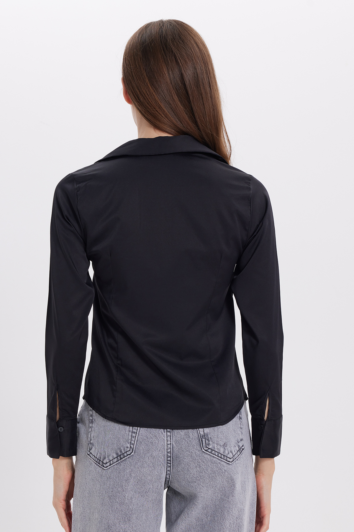 Tudors  Kadın Oversize Geniş Kesim %100 Pamuk Müslin Kumaş Uzun Kollu Cepli Dokulu Siyah Gömlek - Görsel 8