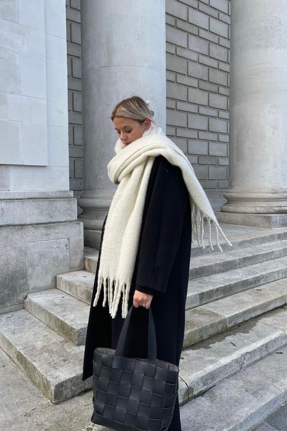 keisy Alessa Atkı Yumuşak Dokulu Omuz Şalı (Krem Rengi)