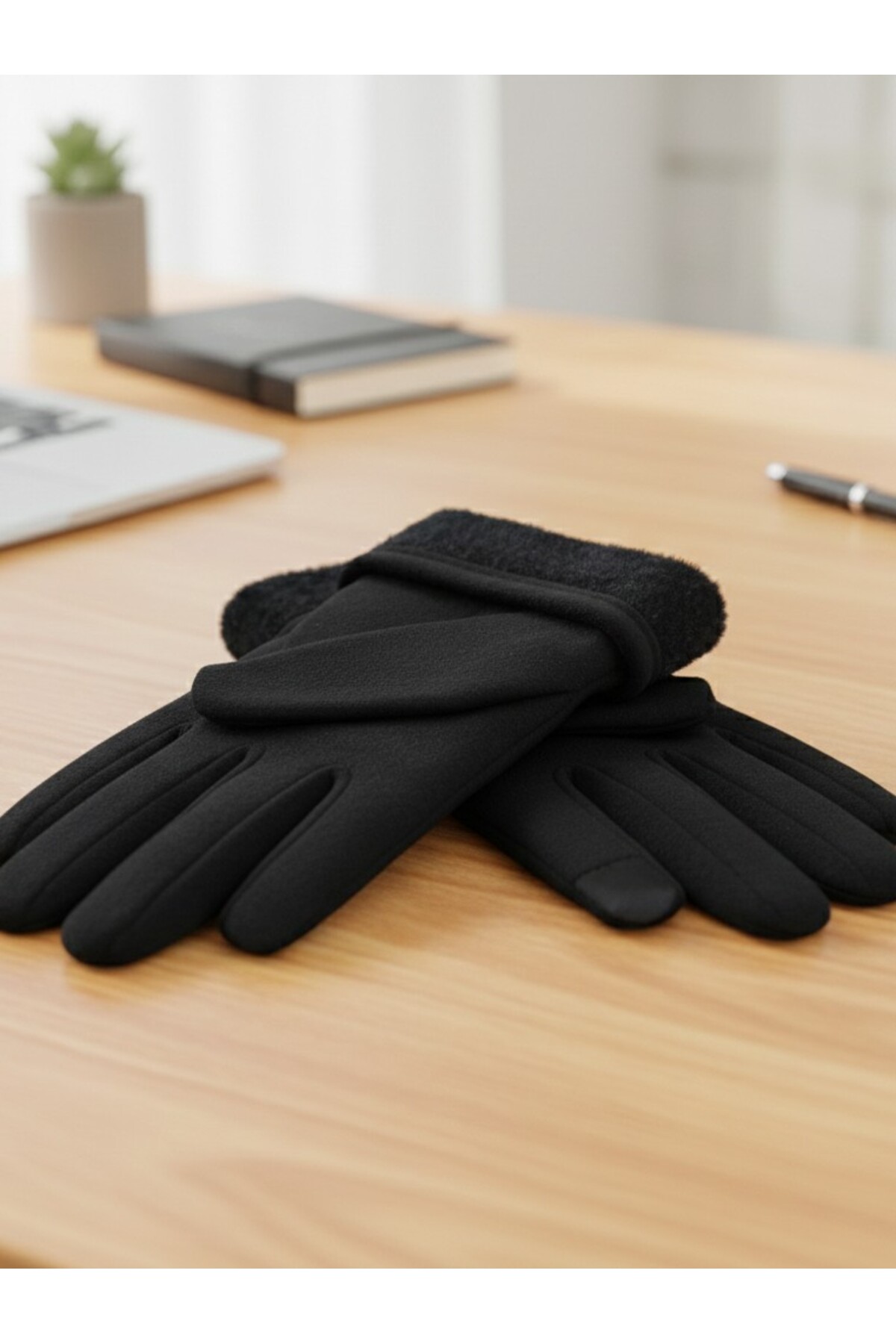 Özyıldırım Çarşı Pazar  Kadın Eldiven+İçi kürklü+Dışı polyester+Soğuğa karşı direnç+Standart beden - Görsel 2