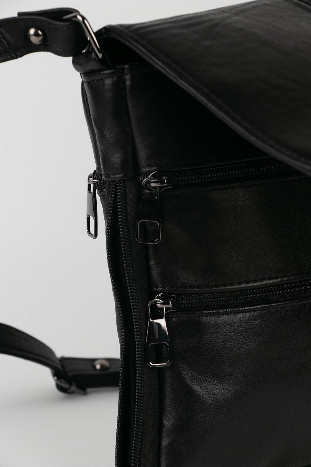 GIFT MALL  Hakiki Deri Postacı Çantası Premium Deri Omuz Çantası - Görsel 5