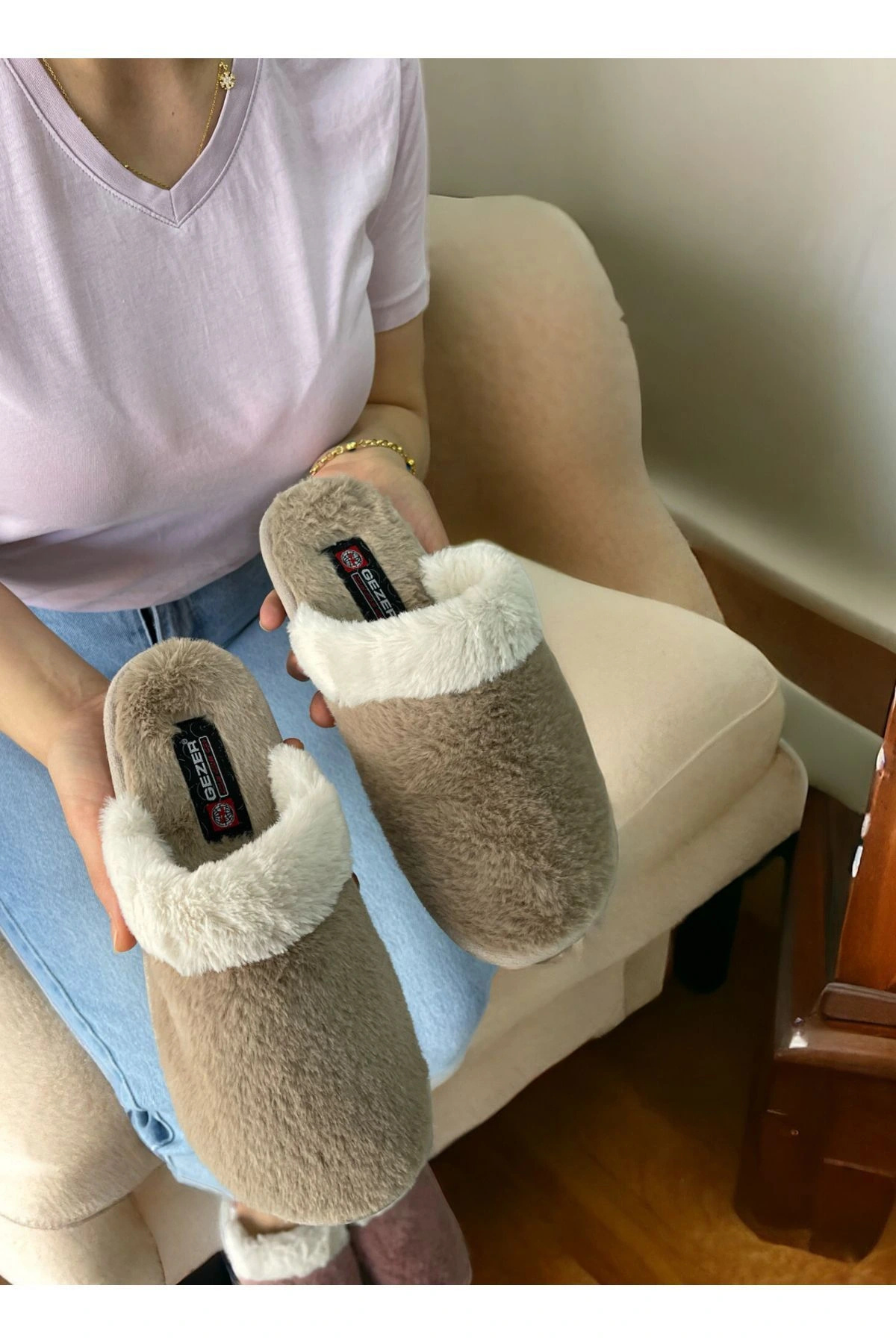 GEZER PELÜŞ KAYMAZ TABAN   KIŞLIK EV TERLİK